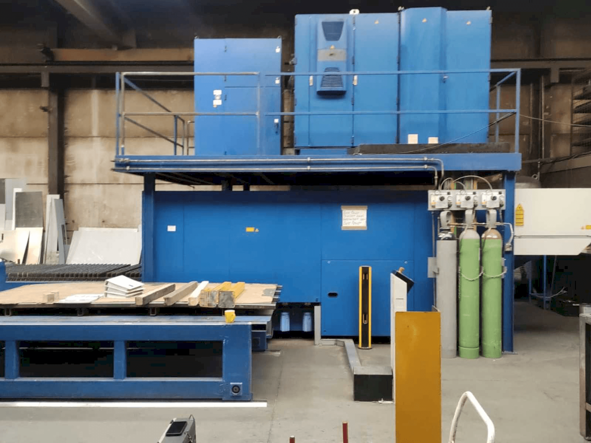 Koneen Trumpf Trulaser 3030 etunäkymä