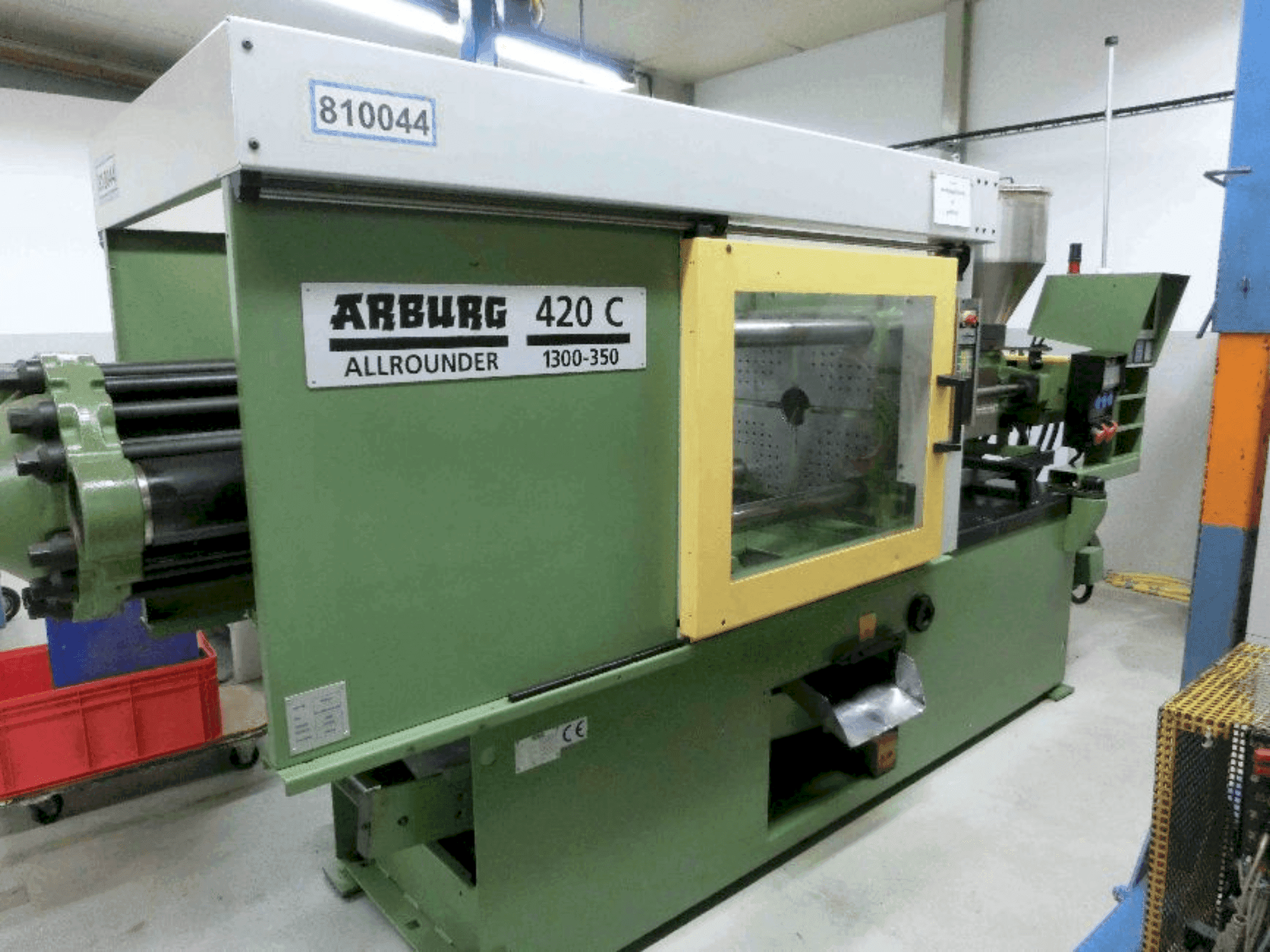 Koneen Arburg Allrounder 420C 1300-350 etunäkymä