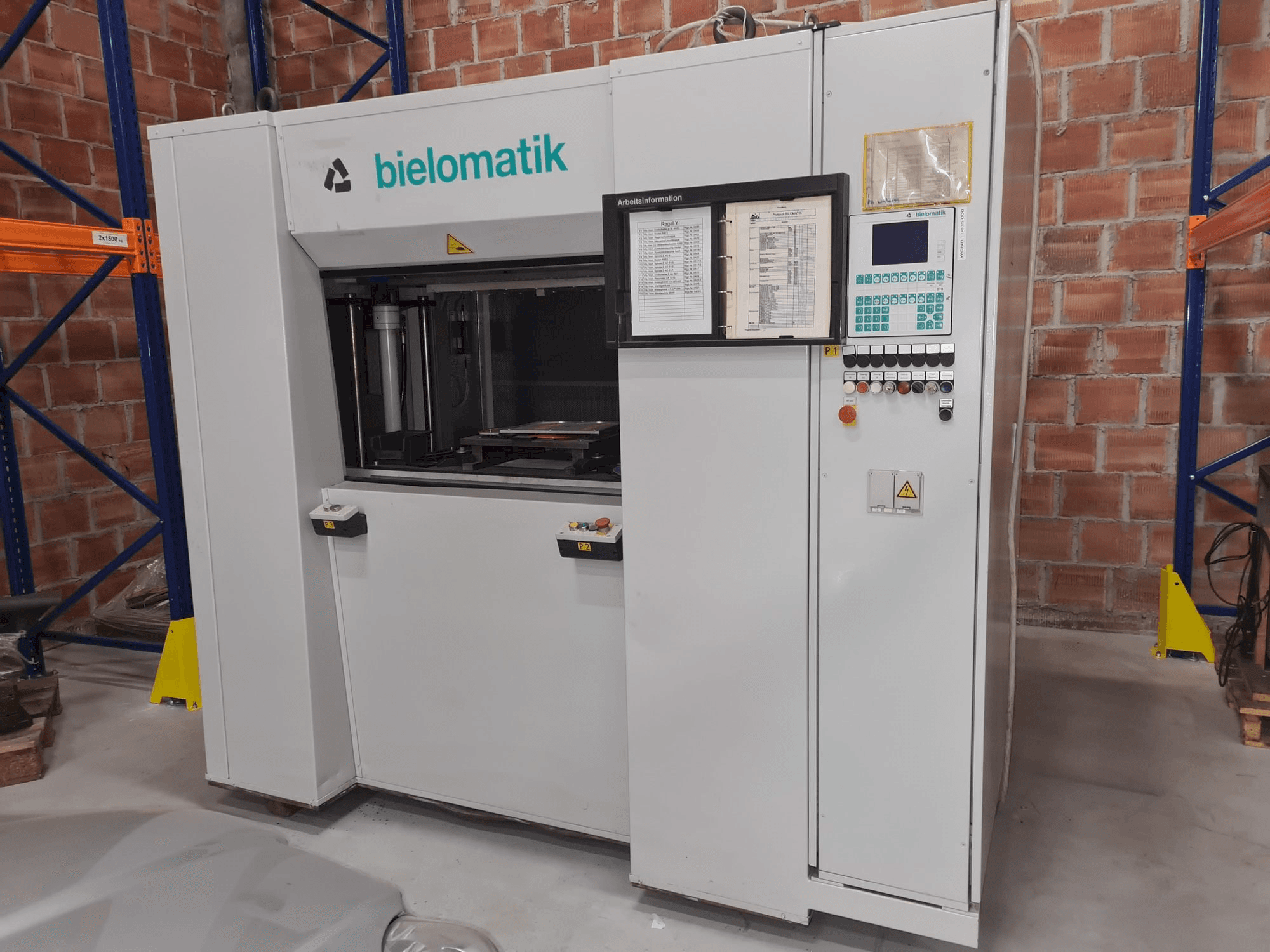 Koneen bielomatik K3215 etunäkymä