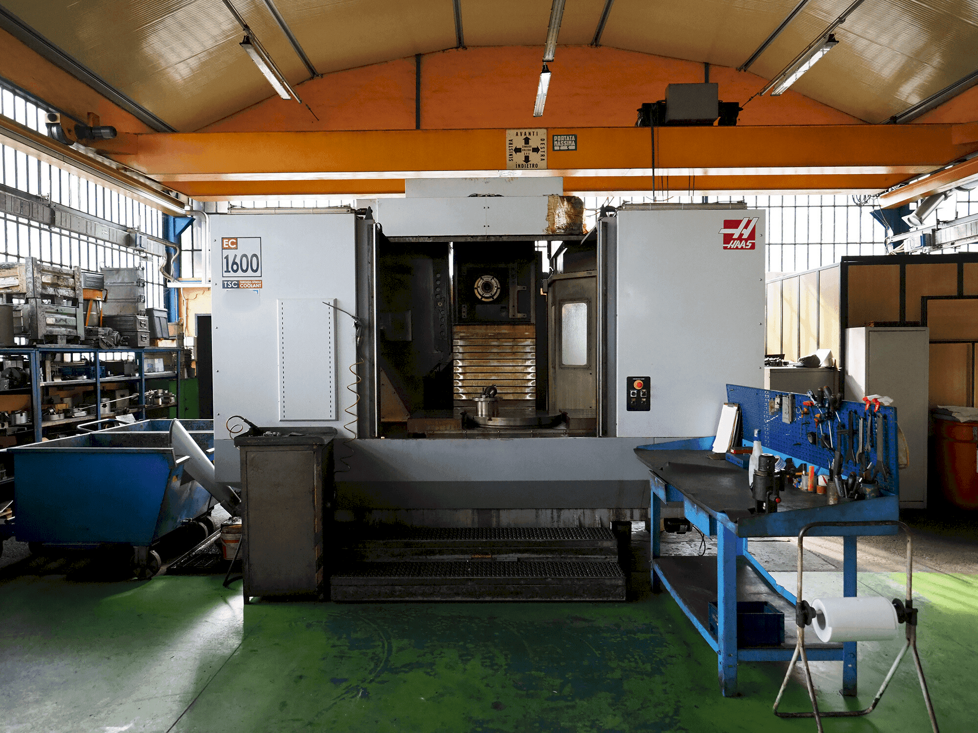 Koneen HAAS EX 1600 4X etunäkymä