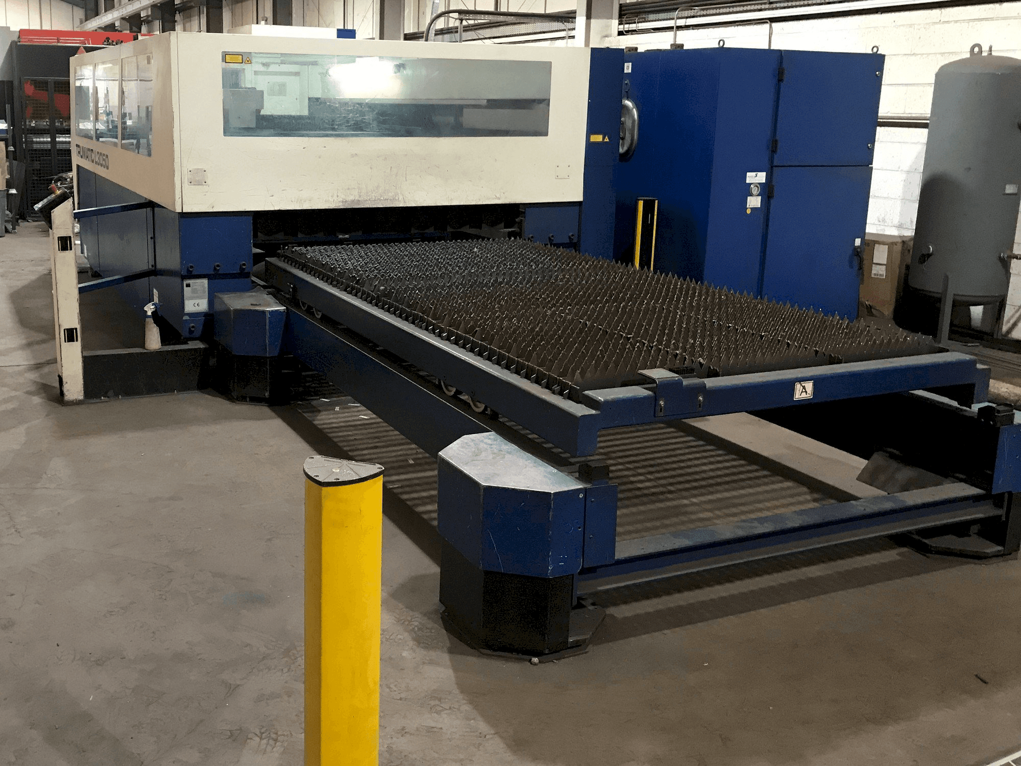 Koneen Trumpf Trumatic L3050 etunäkymä