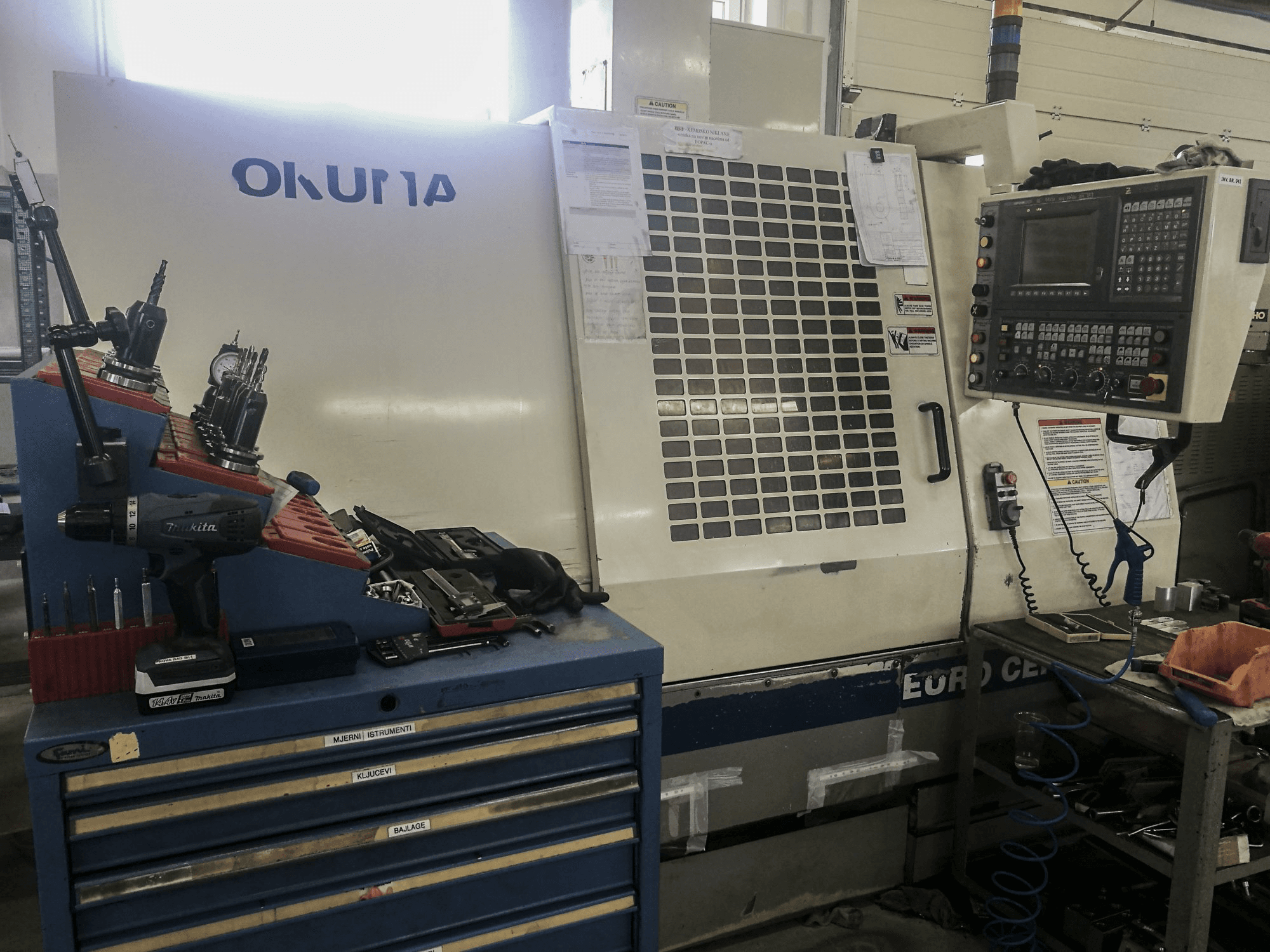 Koneen Okuma etunäkymä EURO CENTER V50