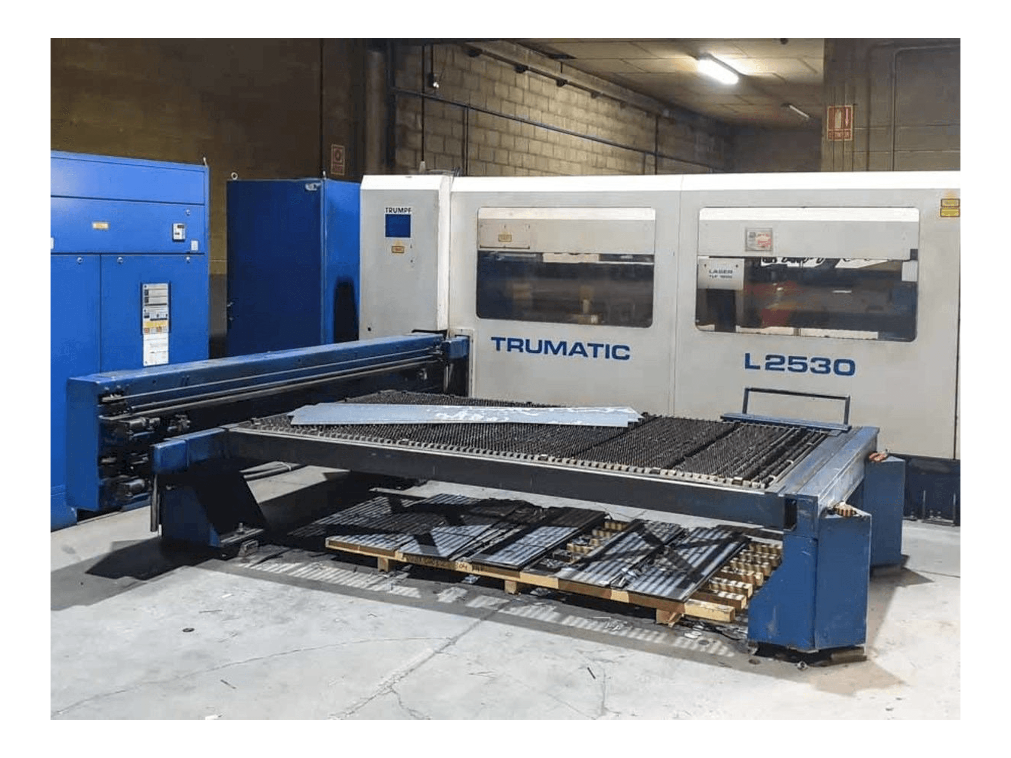 Koneen Trumpf Trumatic L2530 etunäkymä
