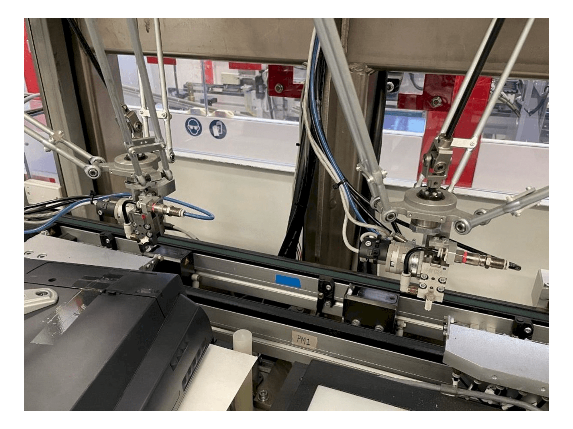 Koneen IMS Tattoo Assembly Line etunäkymä