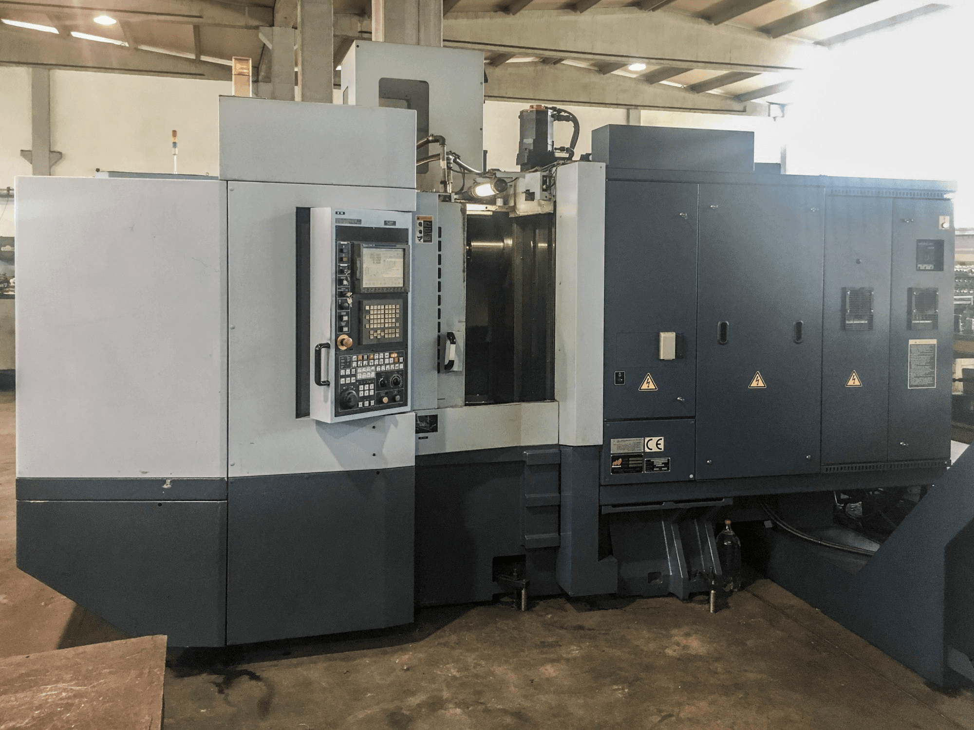 Koneen Matsuura etunäkymäH.PLUS-405