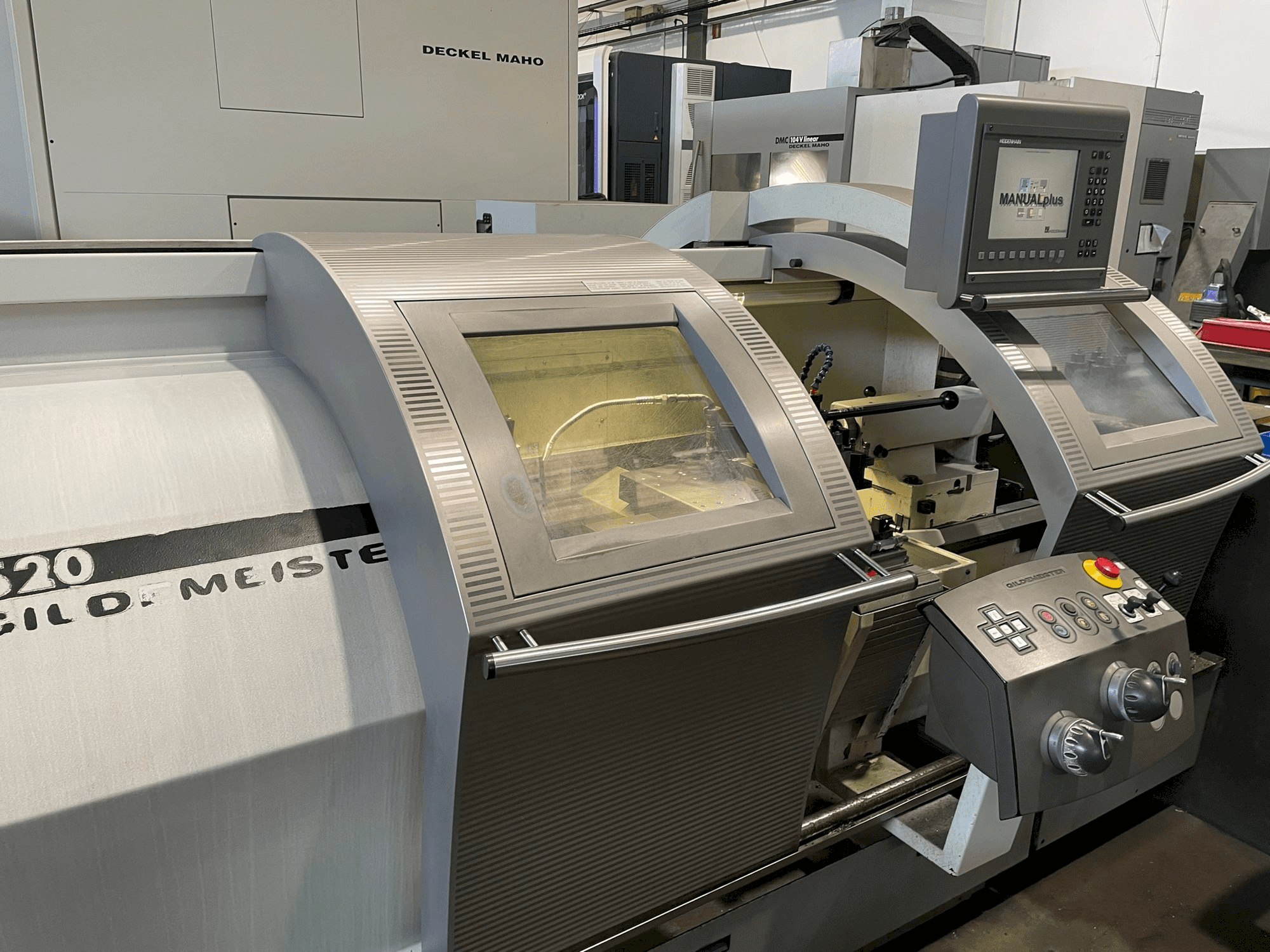 Koneen Gildemeister NEF 520 etunäkymä