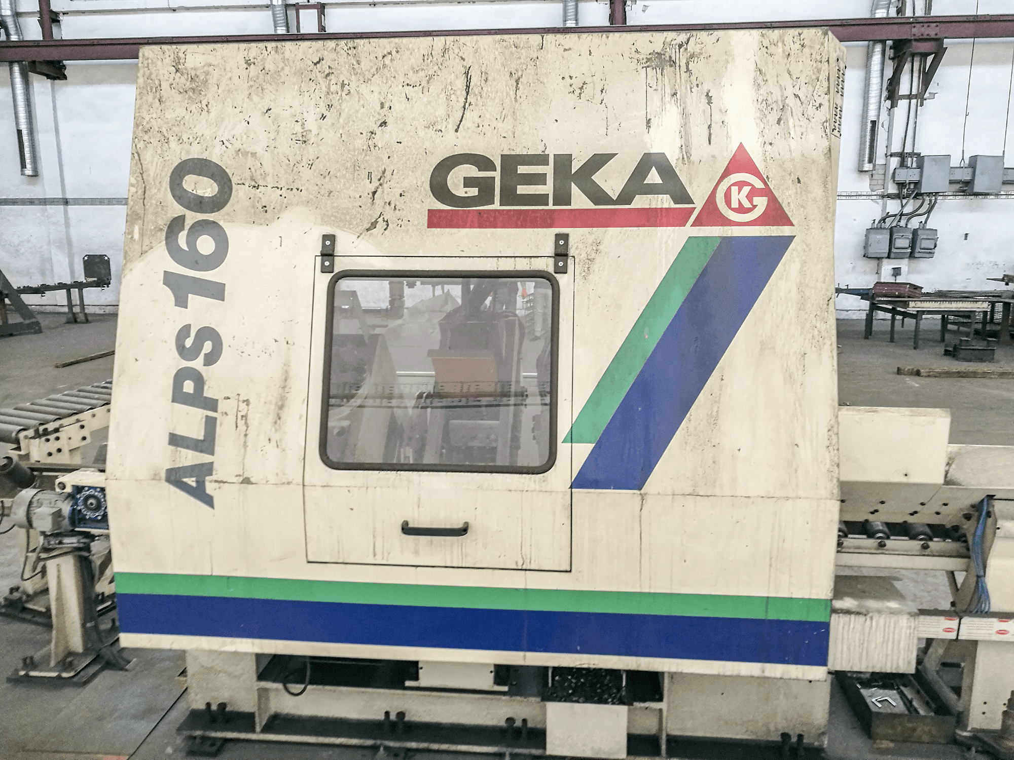 Koneen GEKA etunäkymä ALPS-150