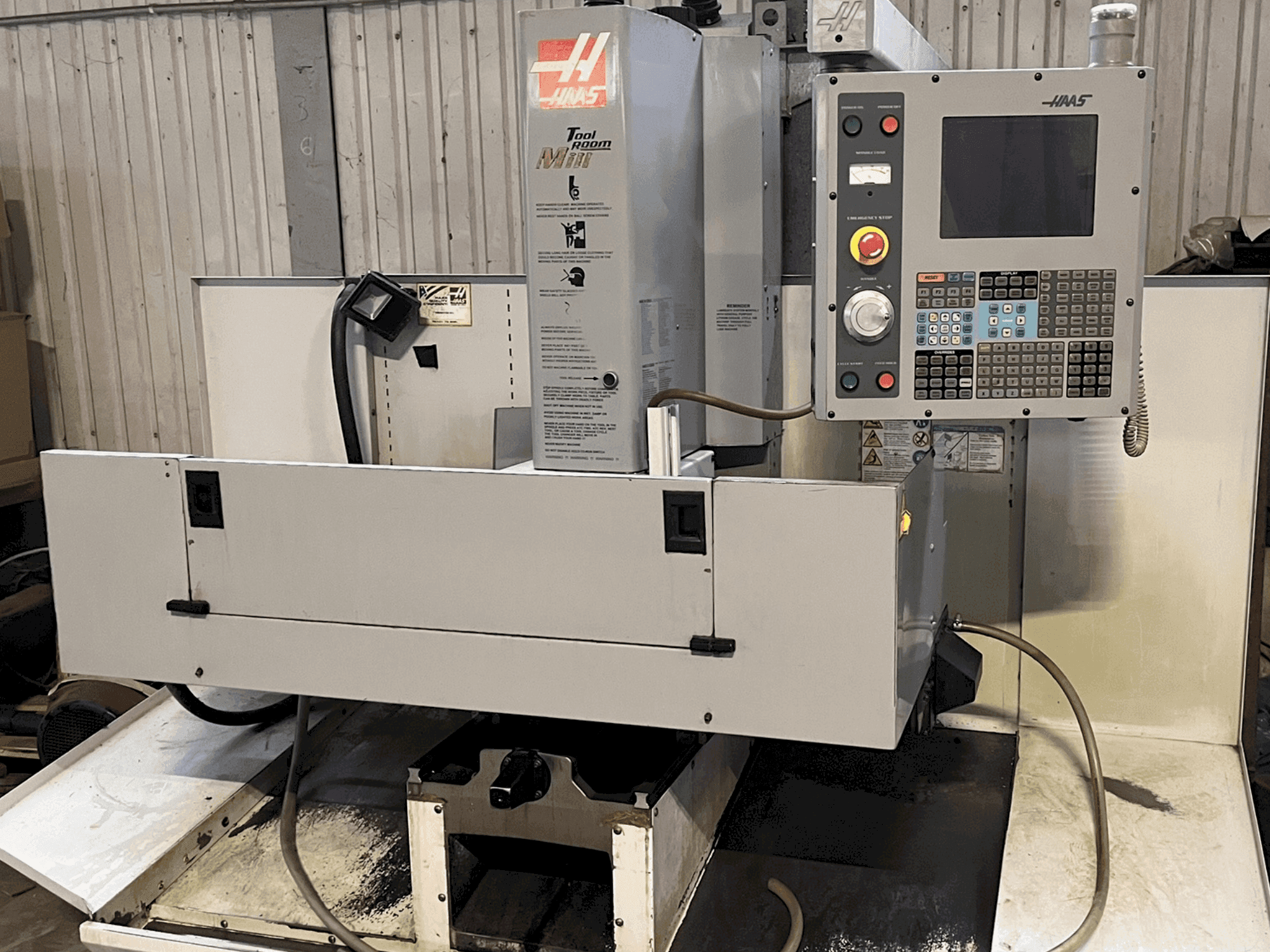 Koneen HAAS TM-2HE etunäkymä