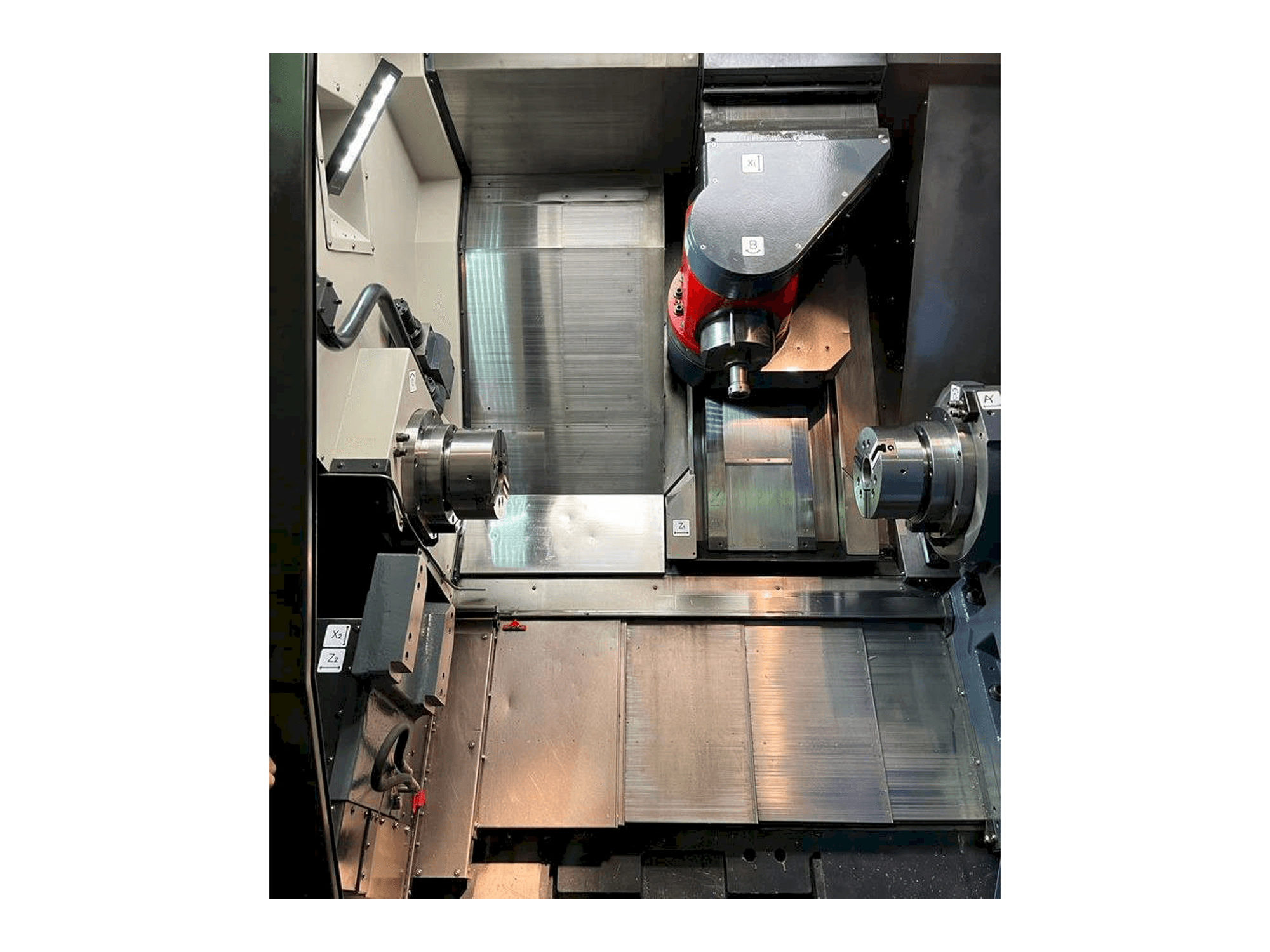 Koneen DOOSAN MX2000S työskentelytila