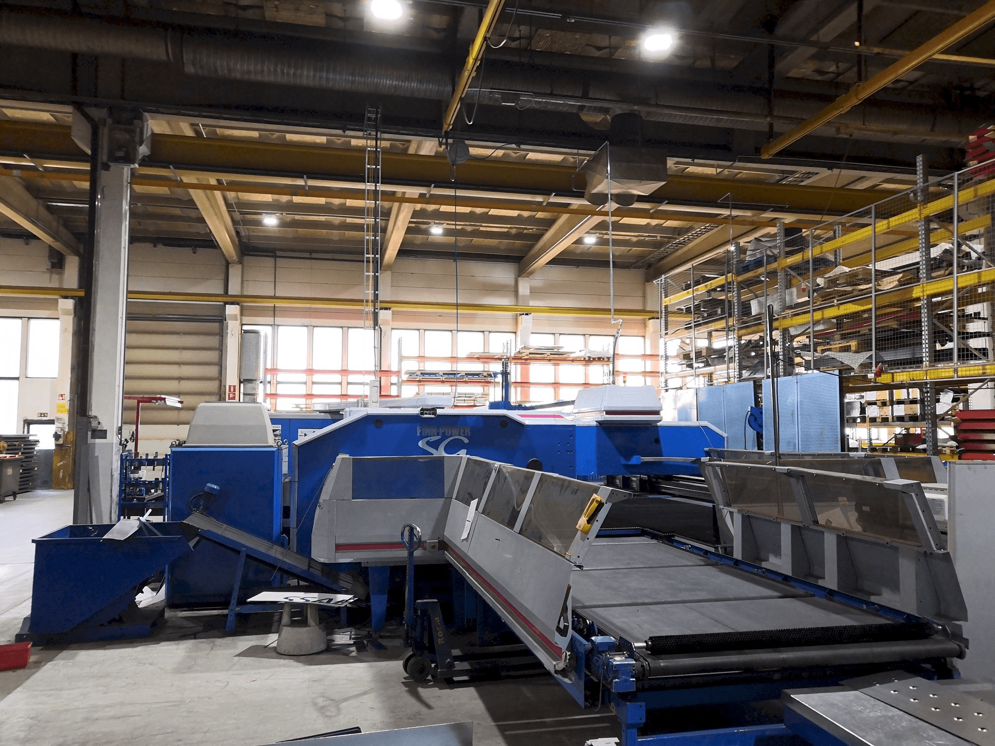 Koneen Finn-Power SG6 etunäkymä