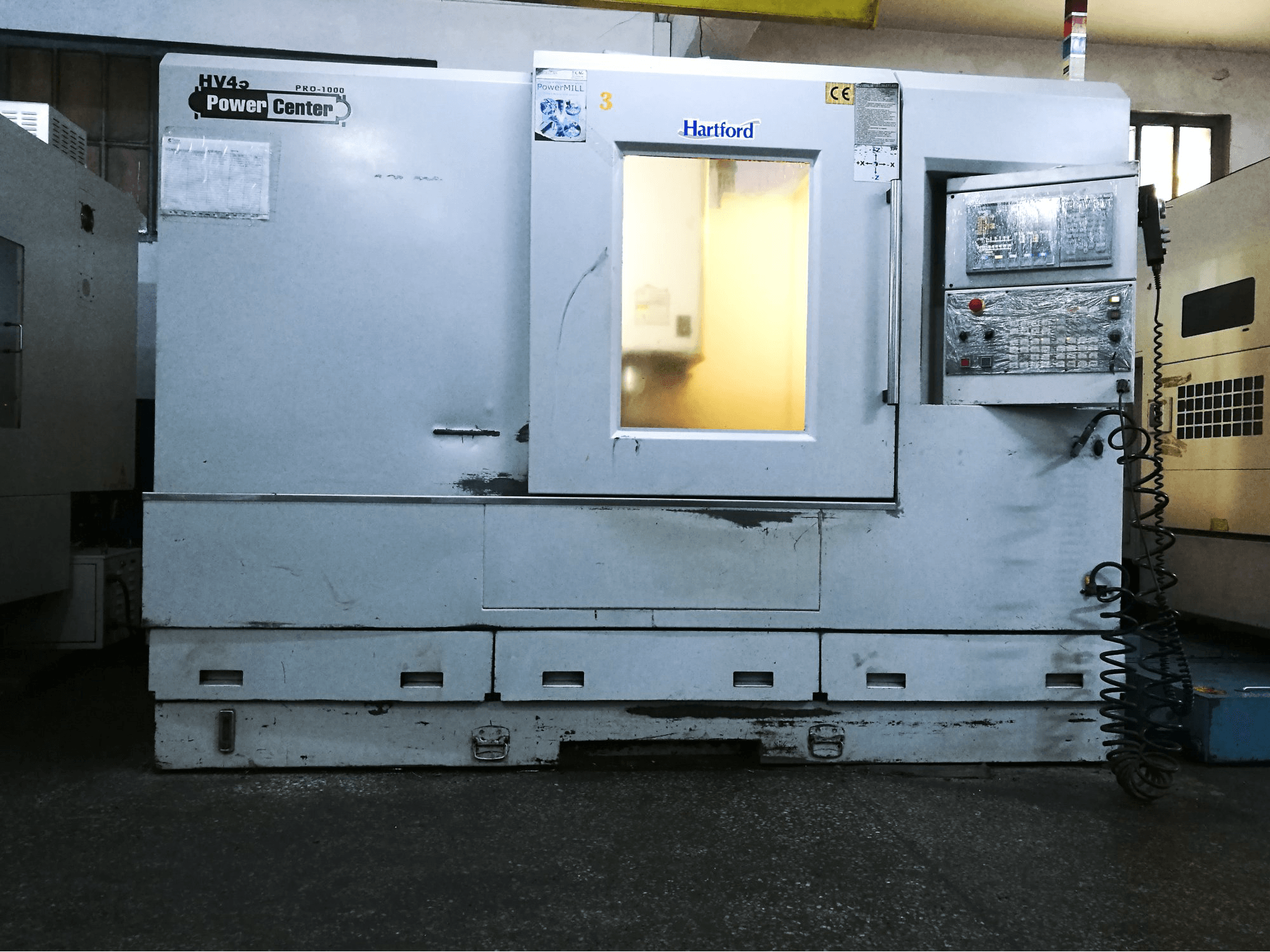 Koneen Hartford työskentelytila PRO1000S