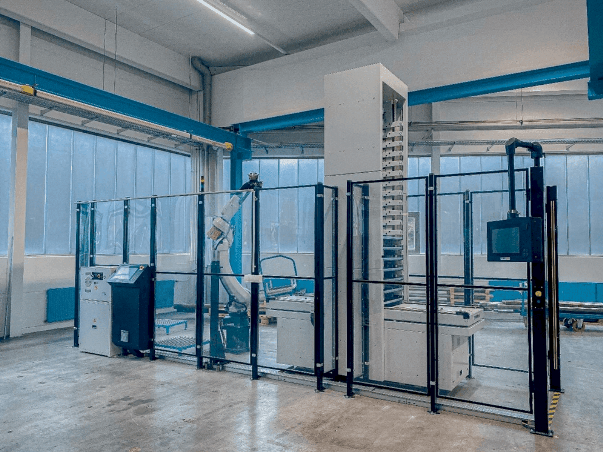 Koneen FANUC ARC Mate 120iD/35, M-20iD/35 etunäkymä