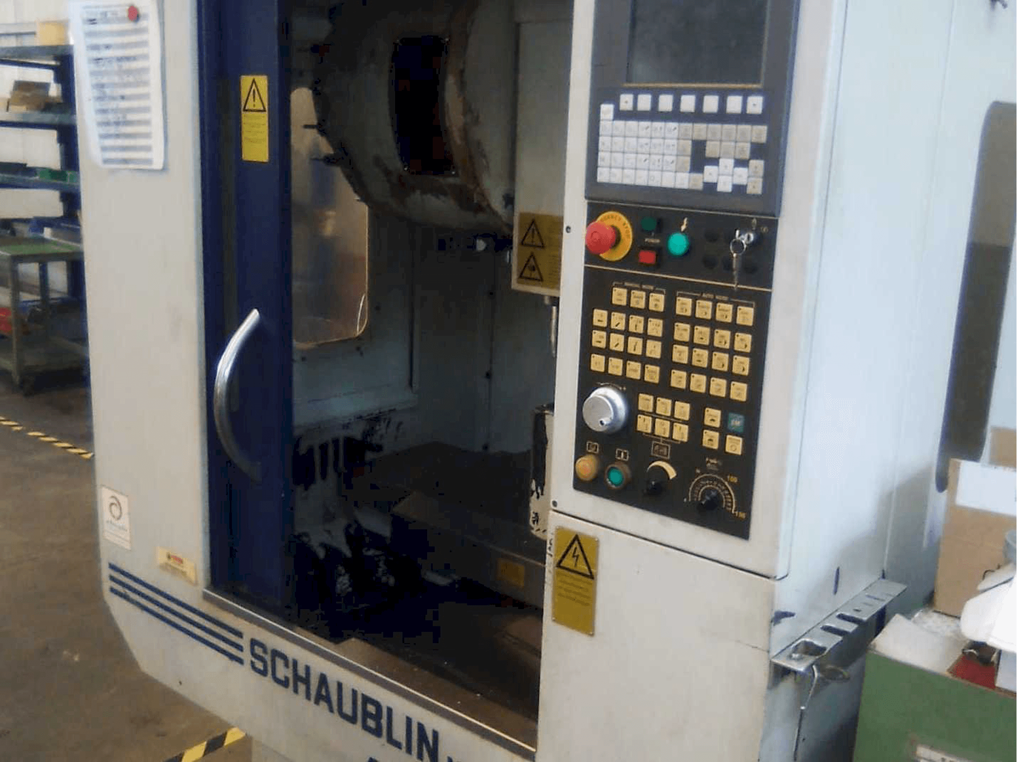Koneen SCHAUBLIN 48V etunäkymä