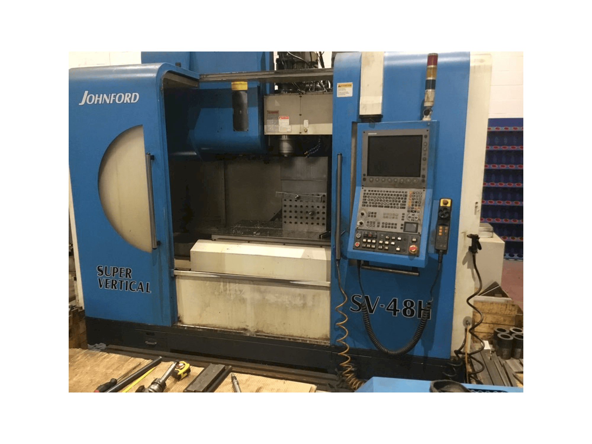 Koneen Johnford SV-48H etunäkymä