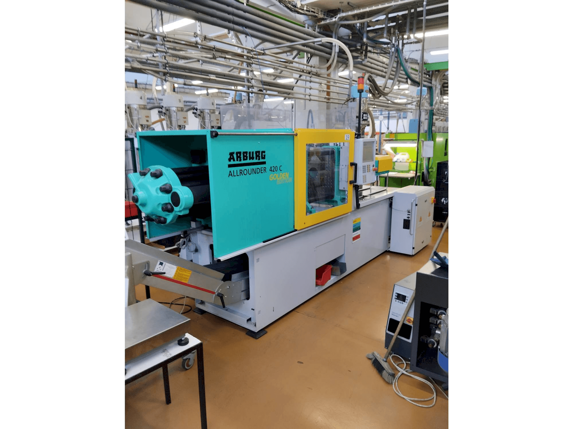 Koneen Arburg Allrounder 420 C 1000-290 etunäkymä