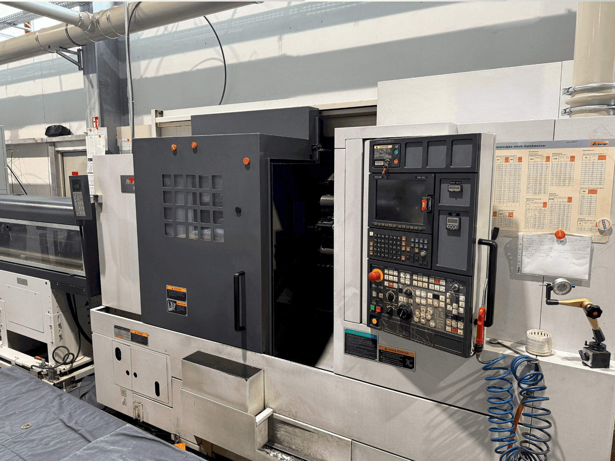 Koneen MORI SEIKI NL2500Y /700 etunäkymä
