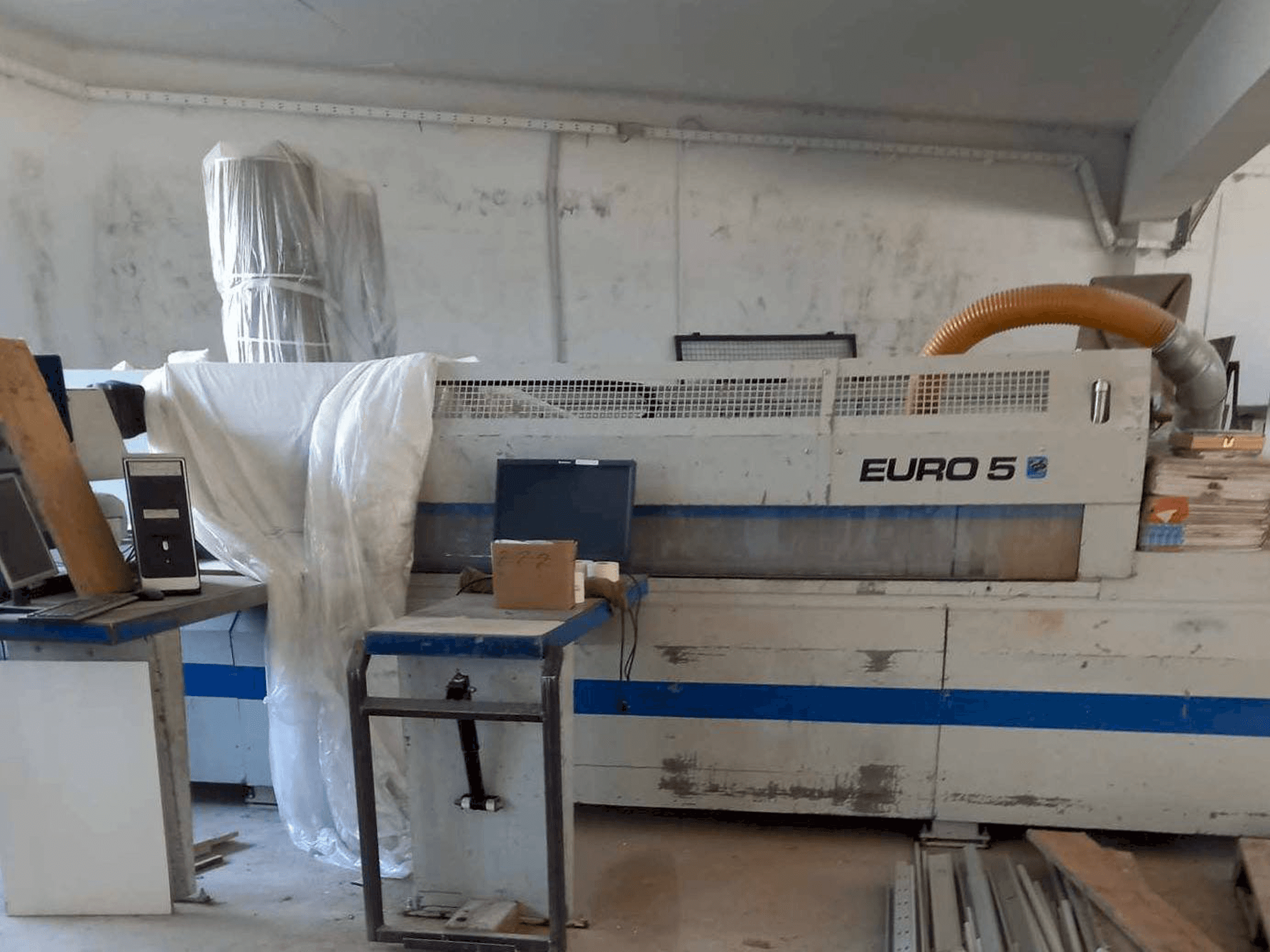 Koneen PANHANS EURO 5 etunäkymä