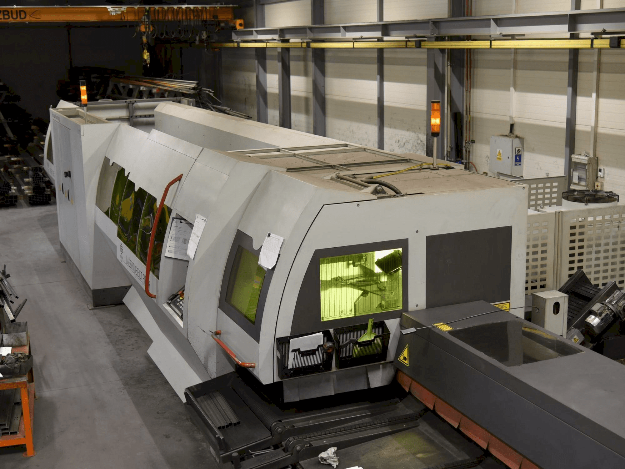 Koneen BLM ADIGE LaserTube LT Fiber etunäkymä