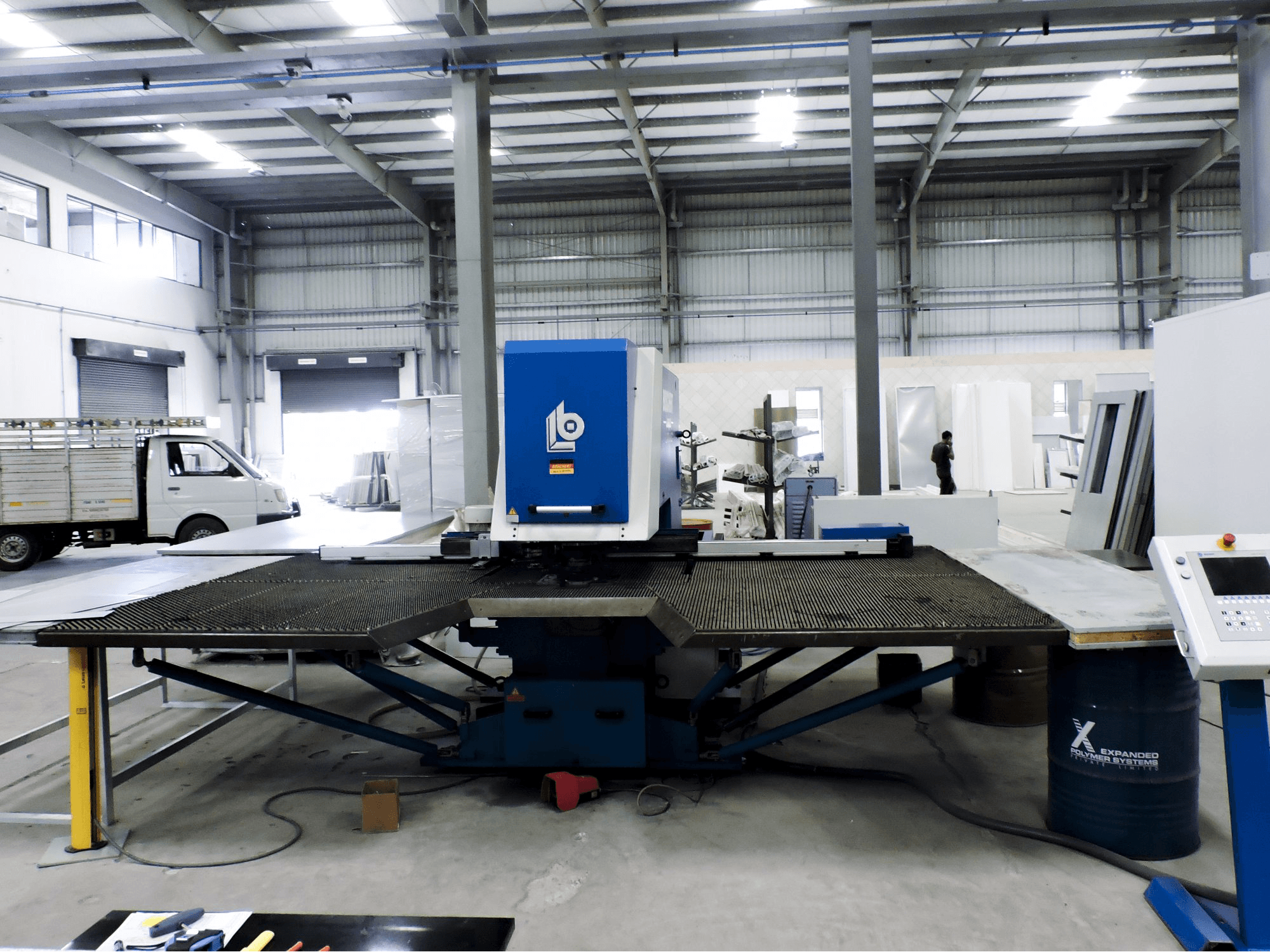 Koneen Boschert etunäkymäCompact 1250 Rotation