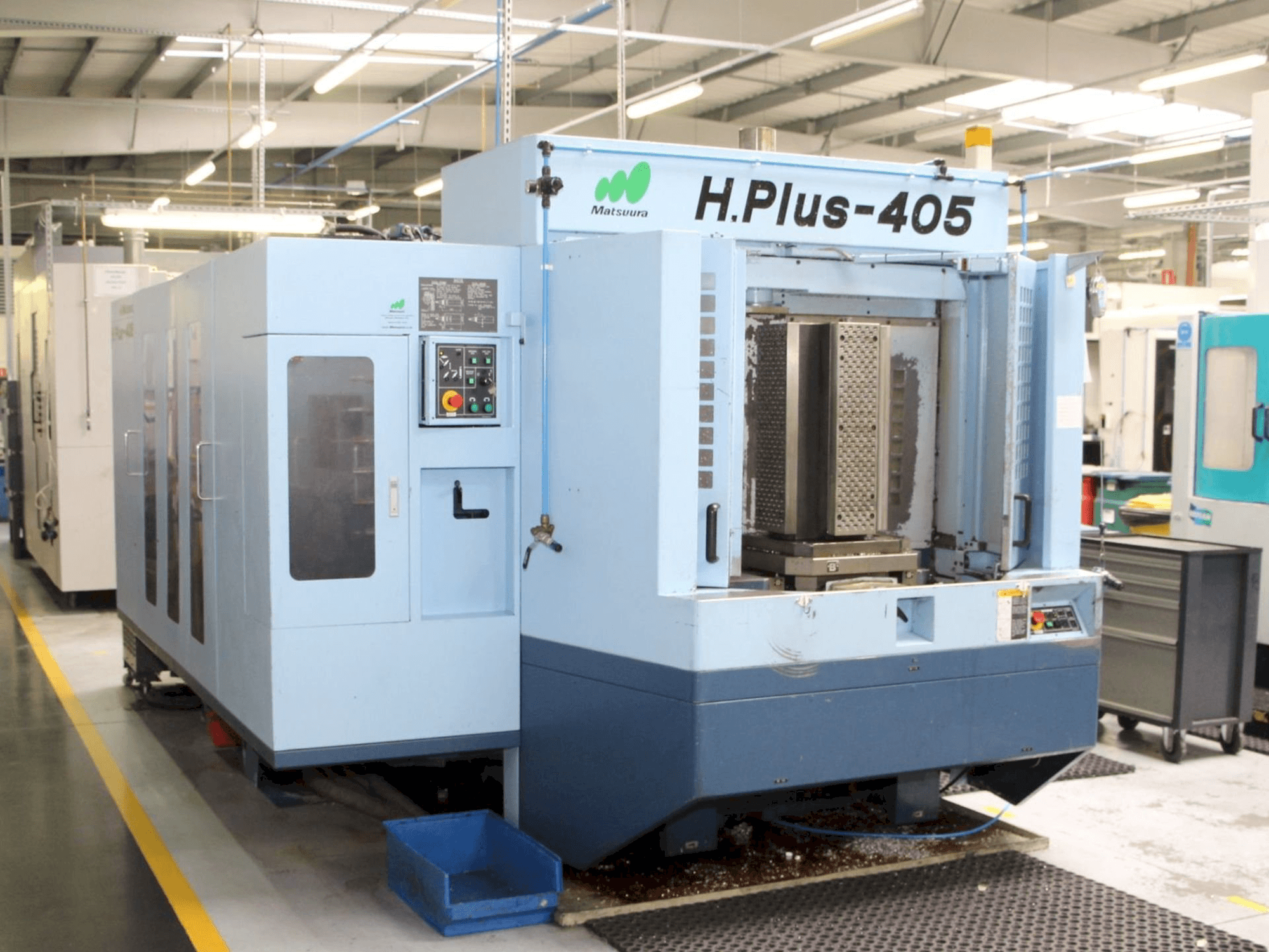 Koneen Matsuura H-Plus 405 etunäkymä