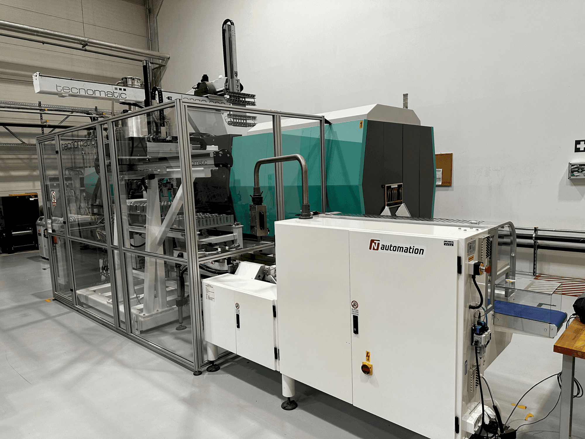 Koneen Arburg Allrounder 920H 5000-4600 etunäkymä