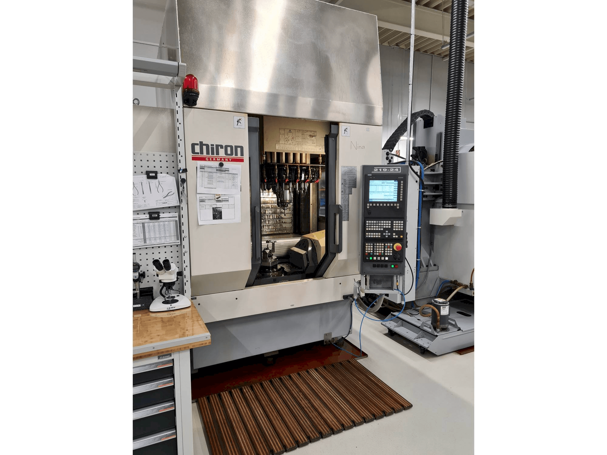 Koneen CHIRON FZ 15 S etunäkymä