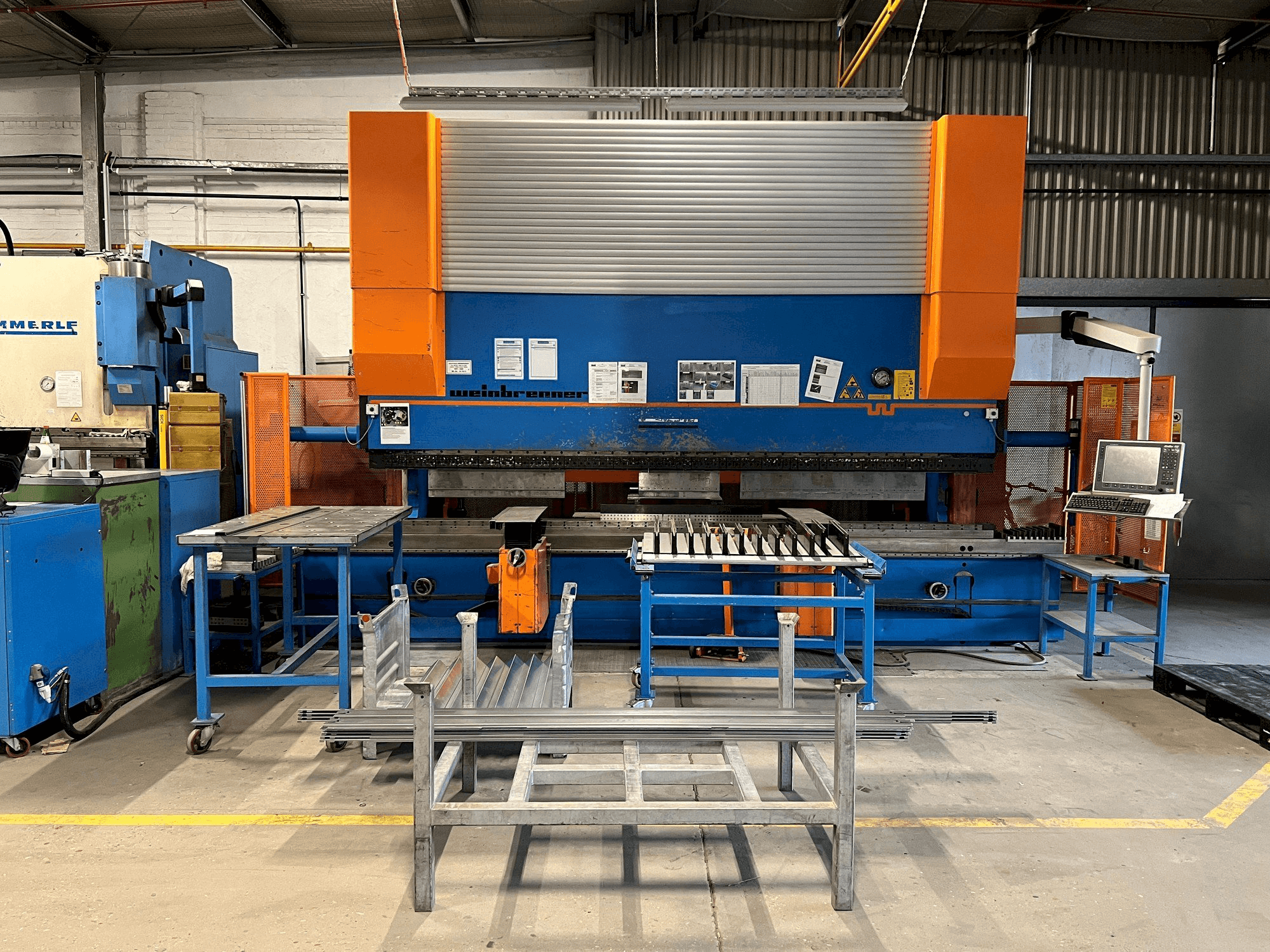 Koneen Weinbrenner GP400 etunäkymä