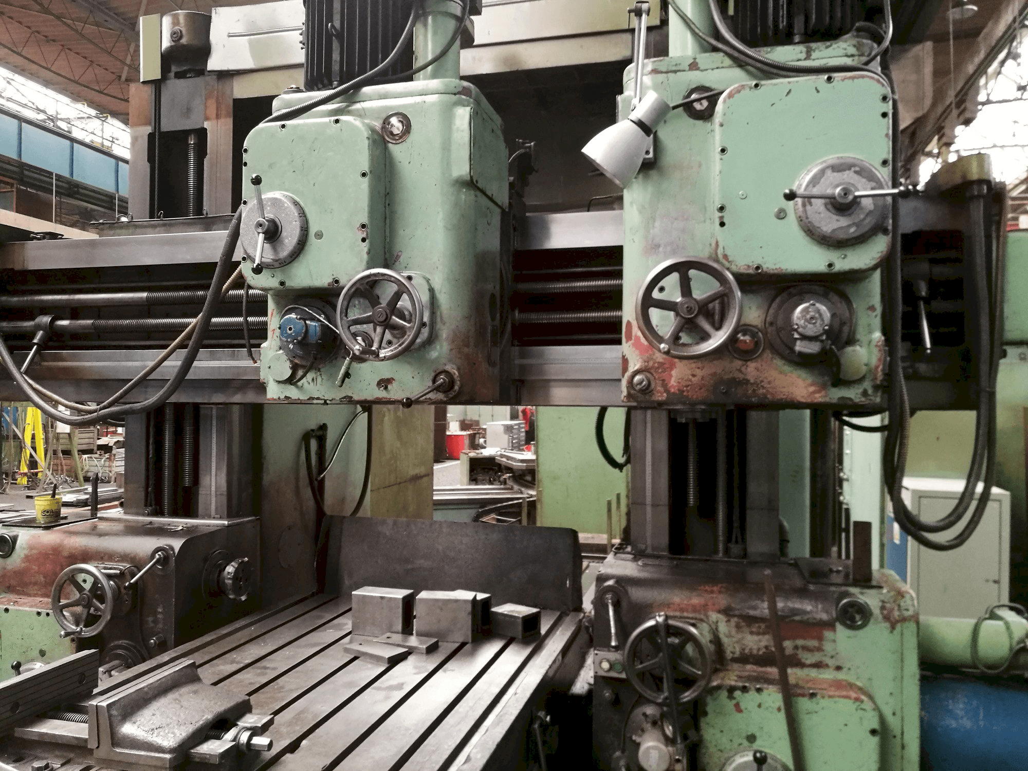 Koneen ZPS FP 16 etunäkymä