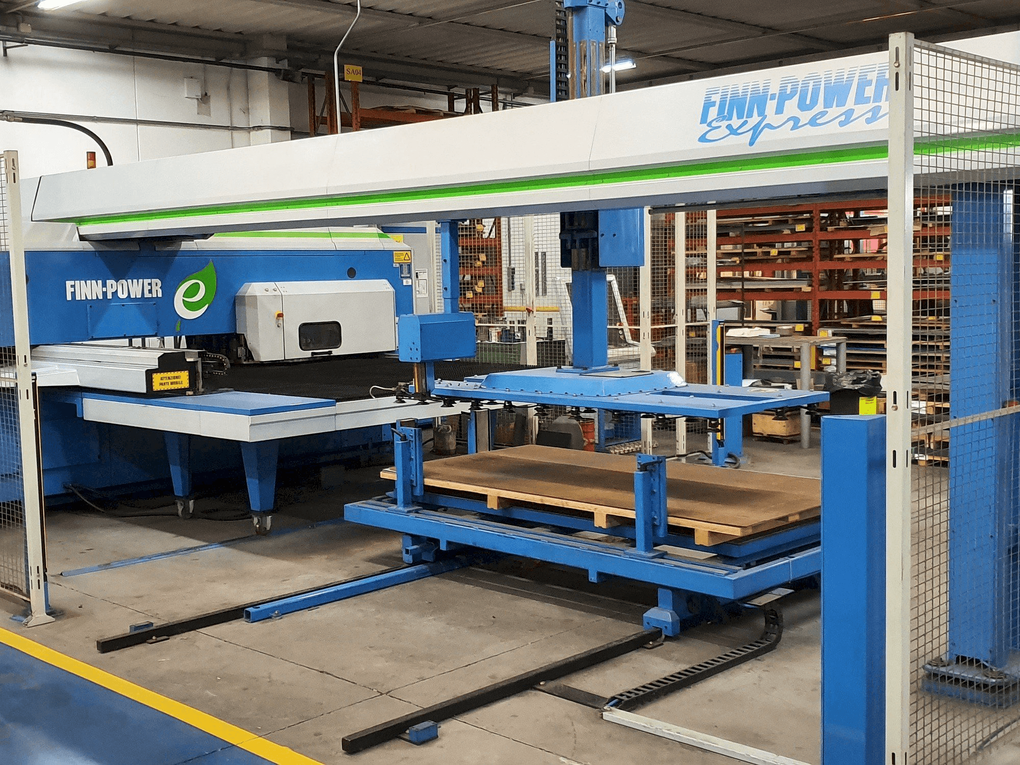 Koneen Finn-Power E5 U etunäkymä