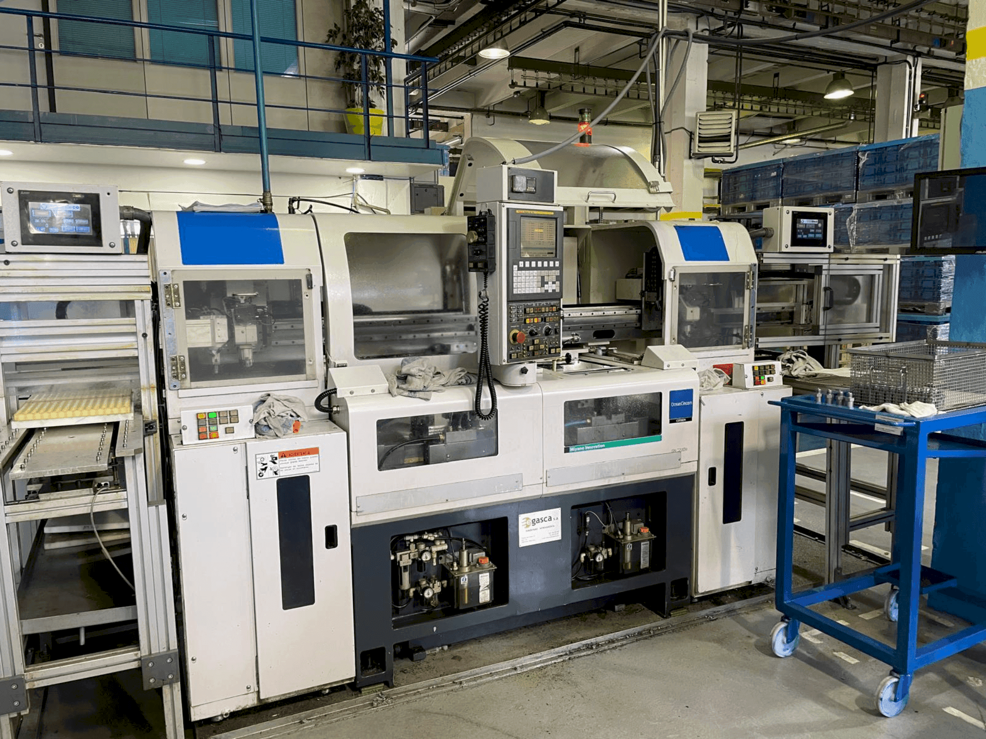 Koneen Miyano GN-3200W etunäkymä