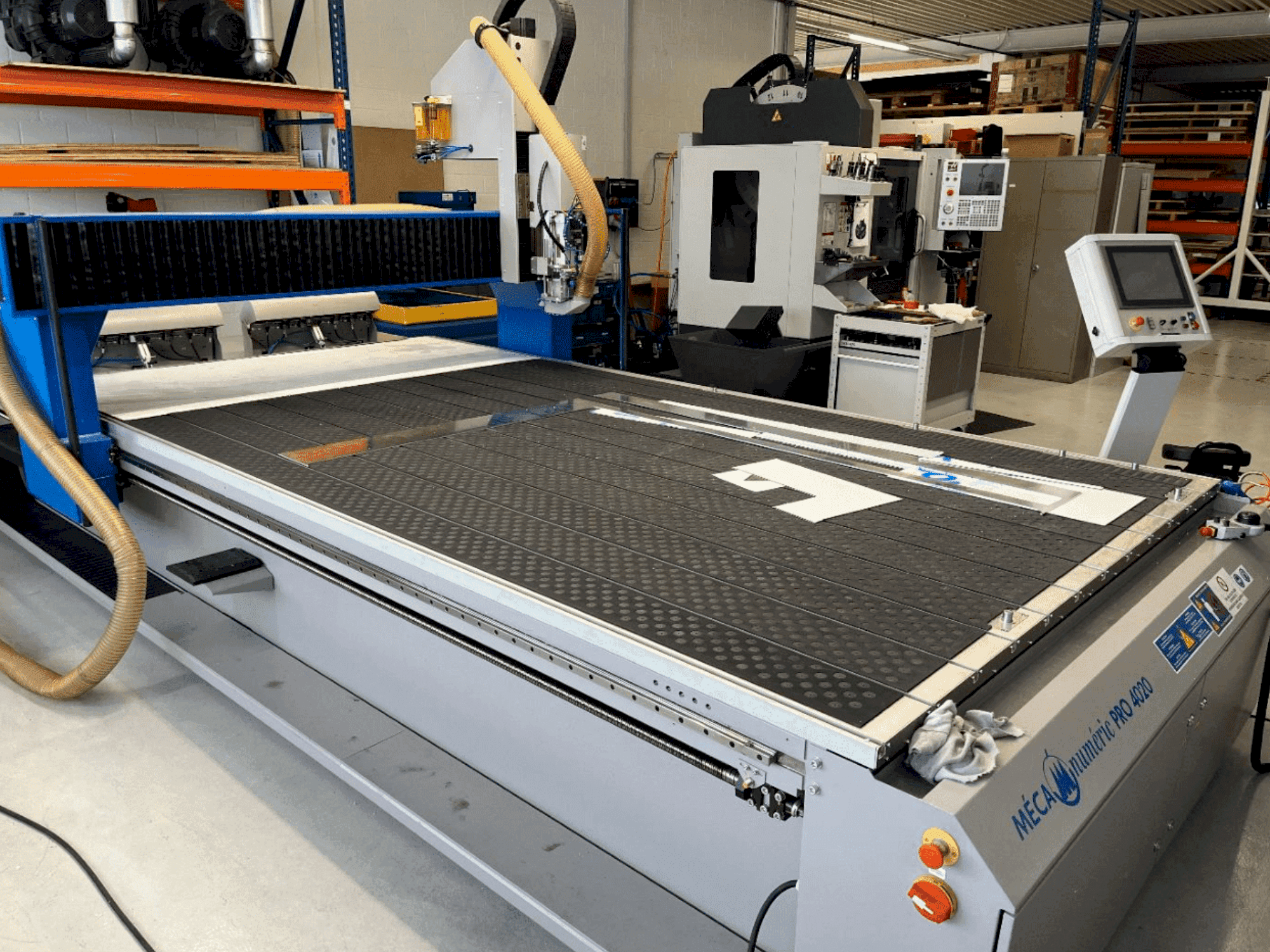 Koneen MECANUMERIC MecaPro 4020 etunäkymä