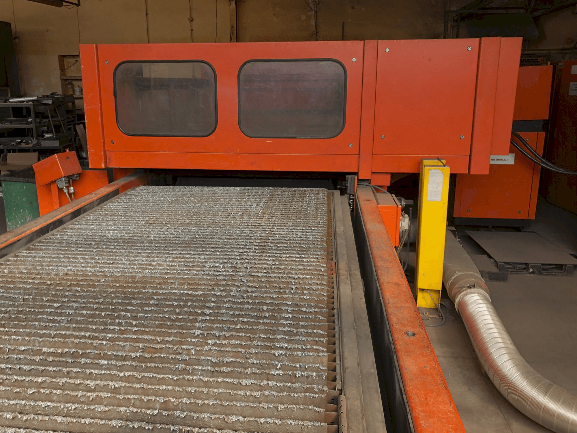 Koneen Bystronic etunäkymä Bystar 3015