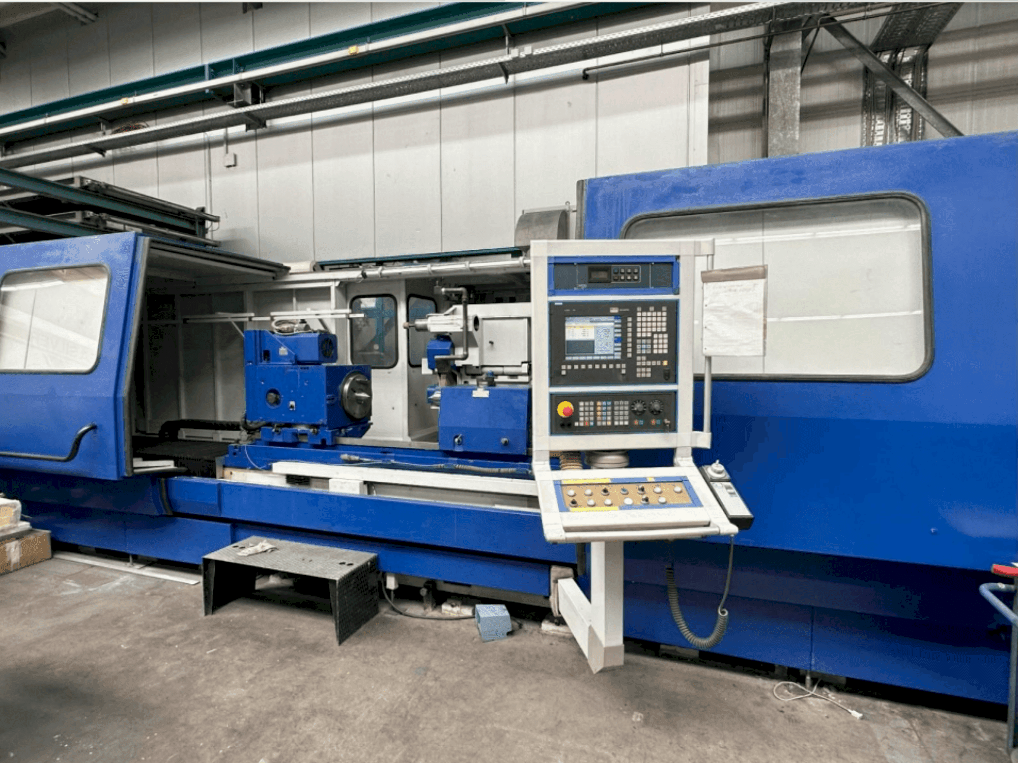 Koneen Cetos BUC 63C CNC/2000 etunäkymä