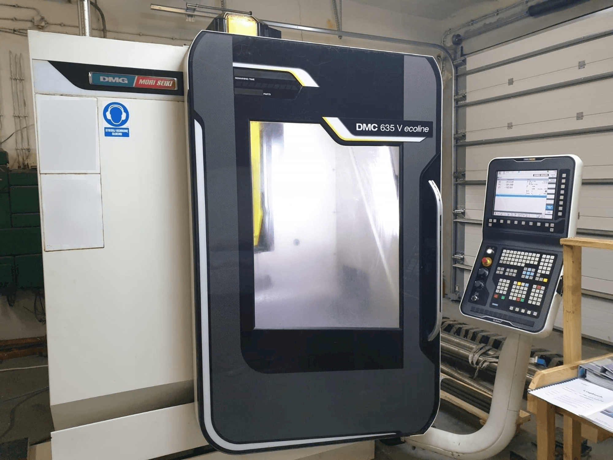 Koneen DMG DMC 635 V ecoline etunäkymä