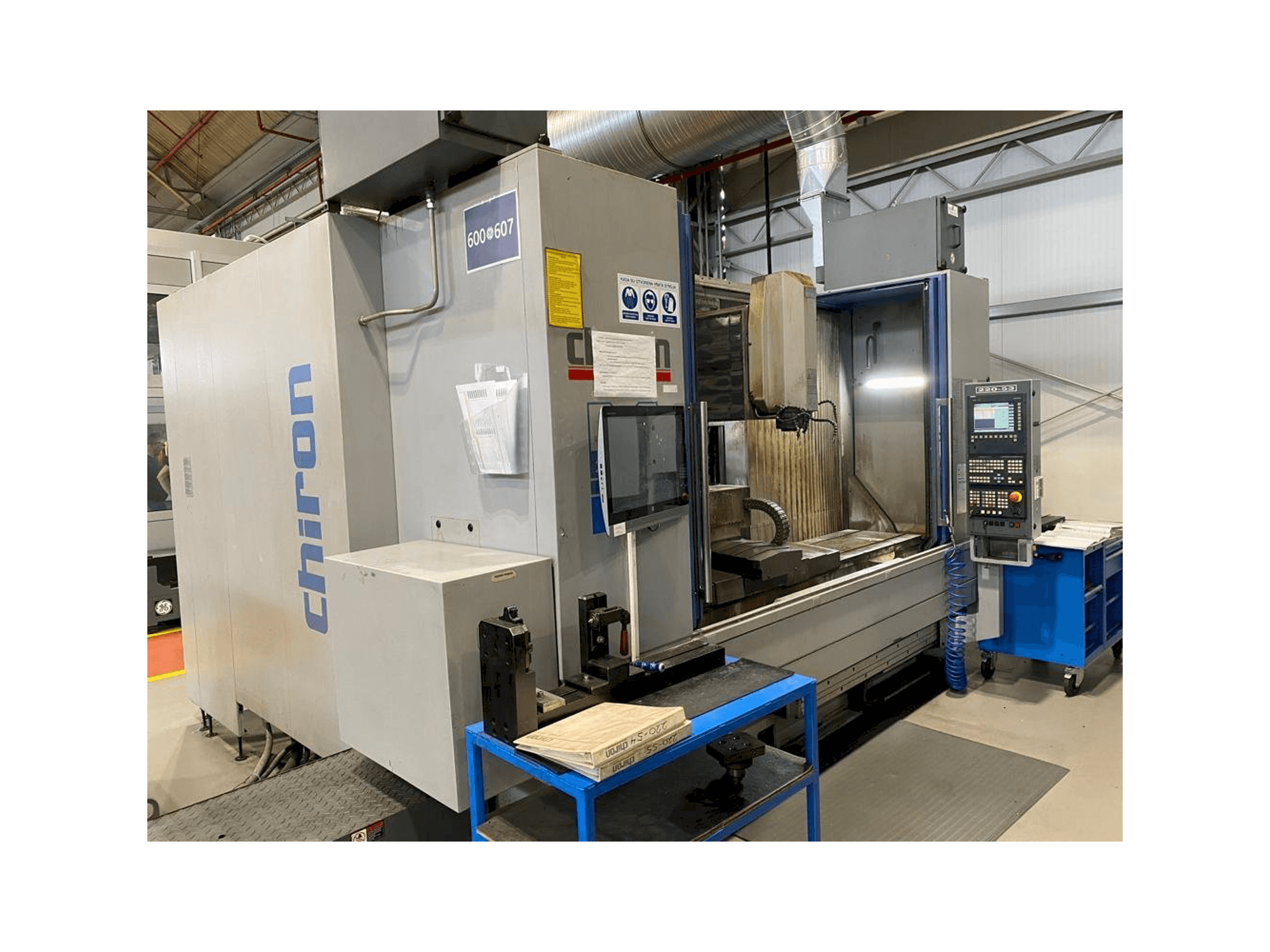 Koneen CHIRON MILL 2000 etunäkymä