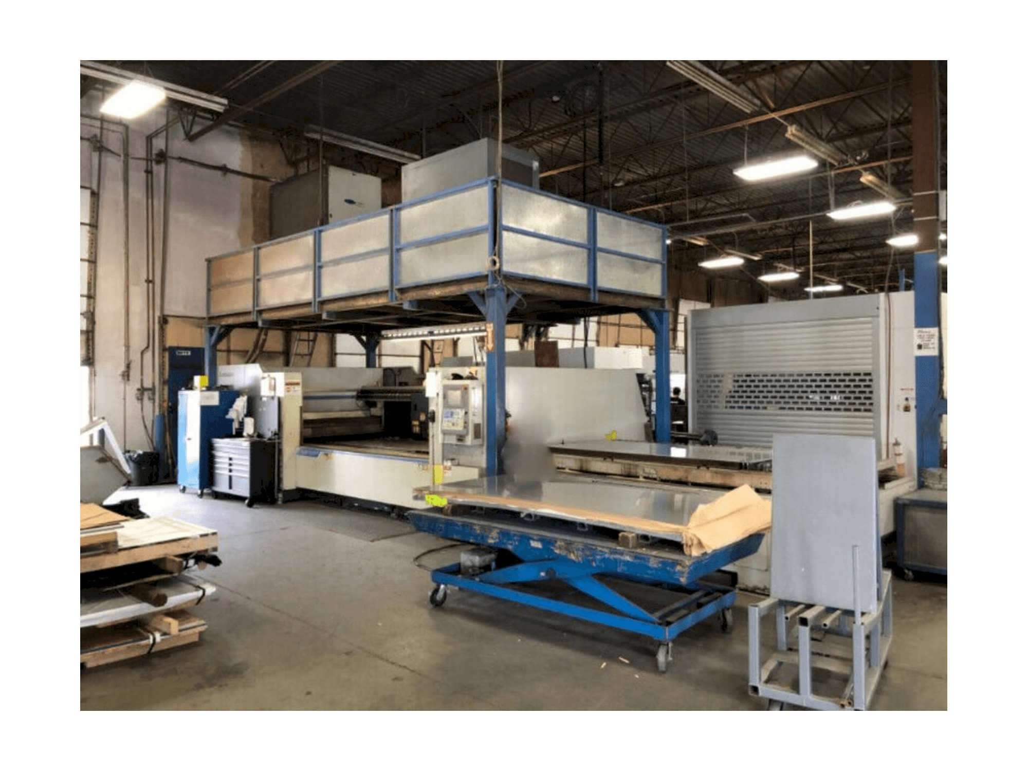 Koneen Mitsubishi ML3015LVP PLUS 40CFX-A etunäkymä