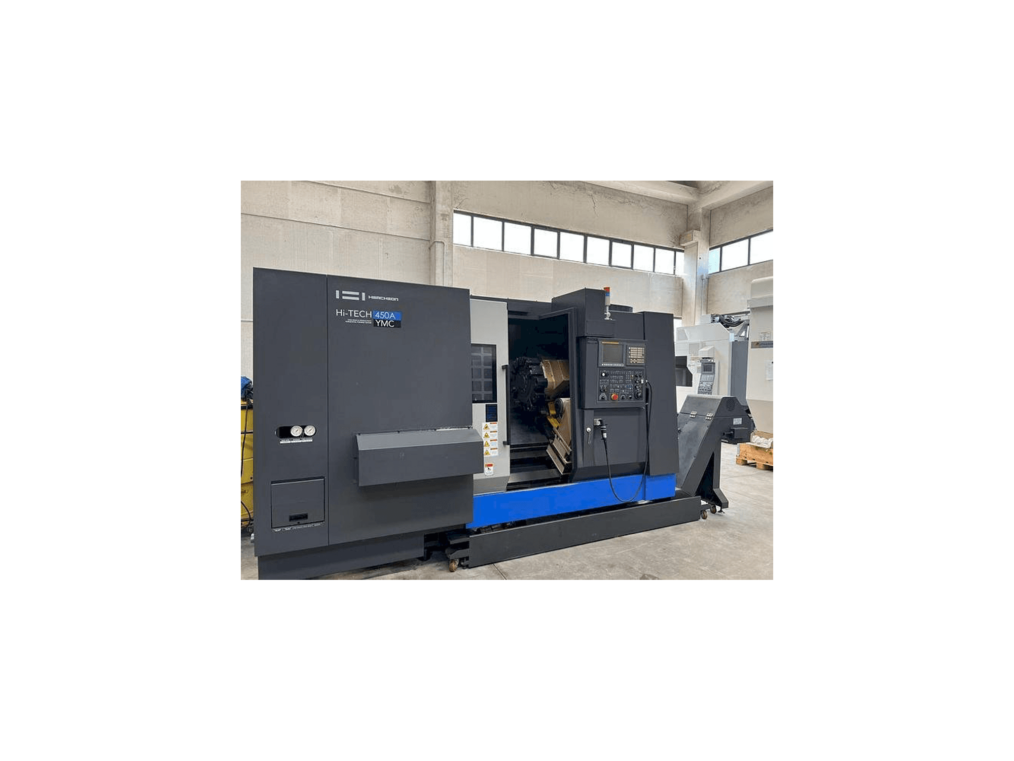 Koneen HWACHEON HI-ECO 450A YMC etunäkymä