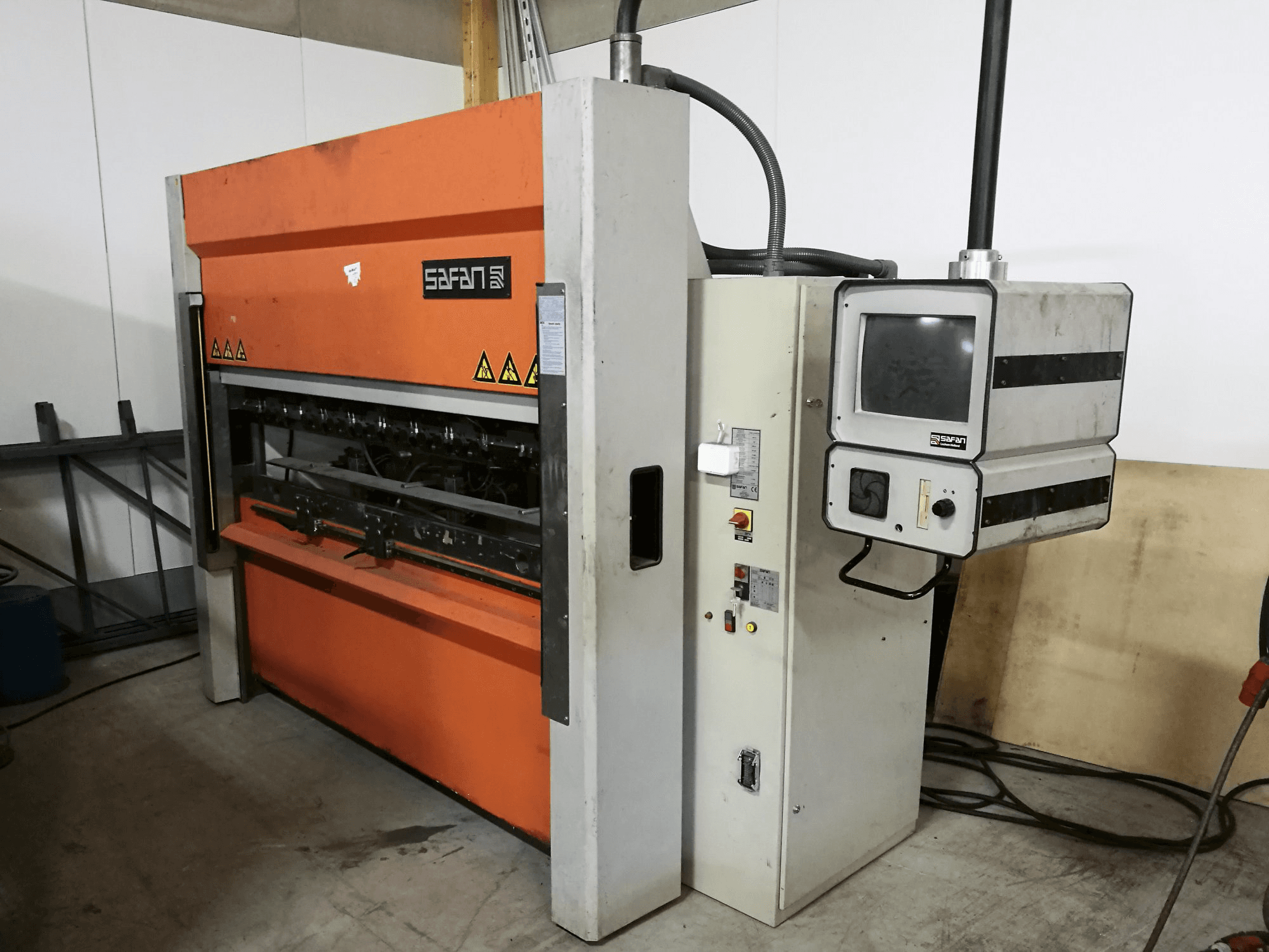 Koneen Safan oikea näkymä SMK-L 40-2550 TS1