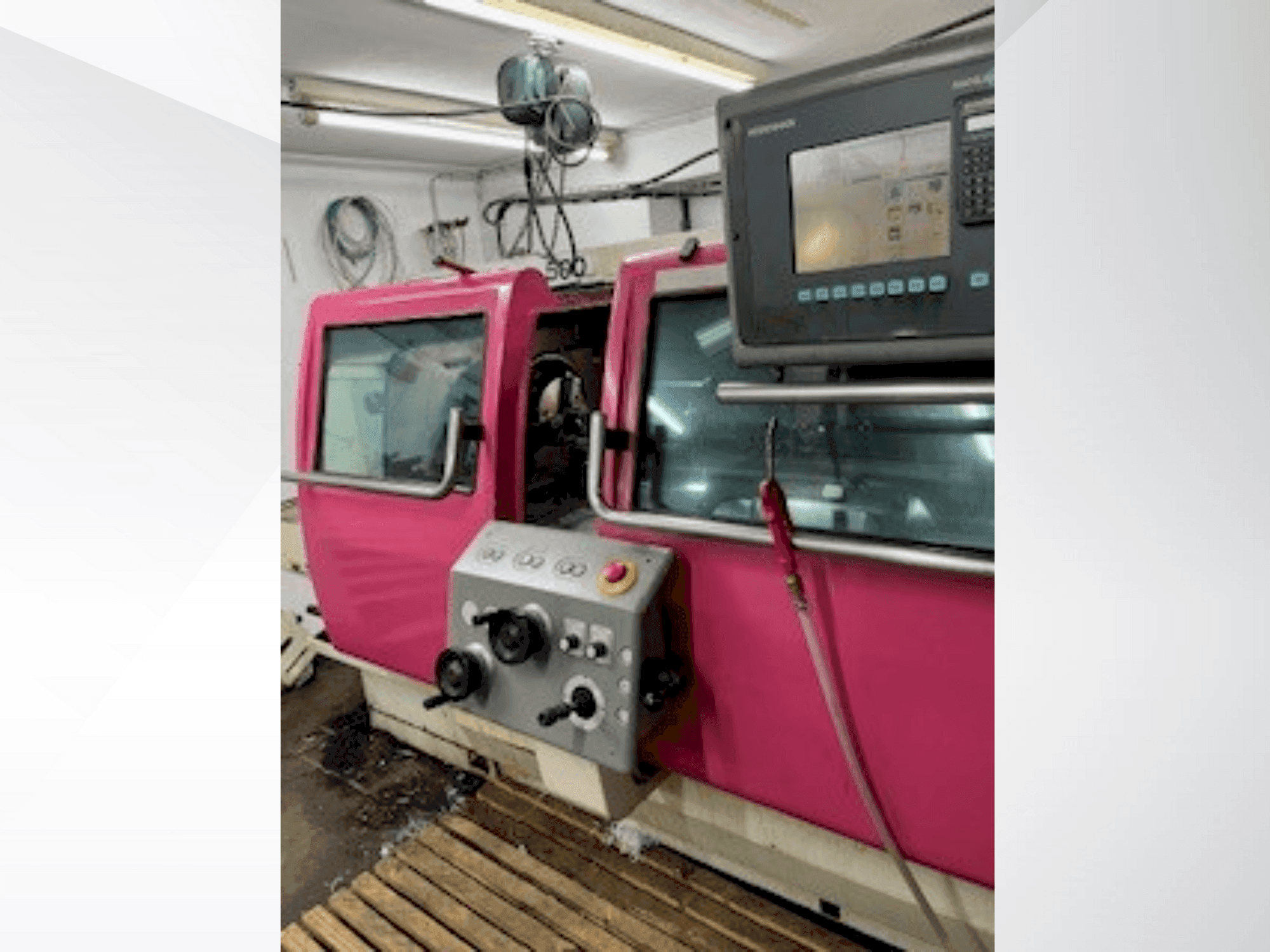 Koneen Gildemeister NEF Plus 500 (1998) etunäkymä