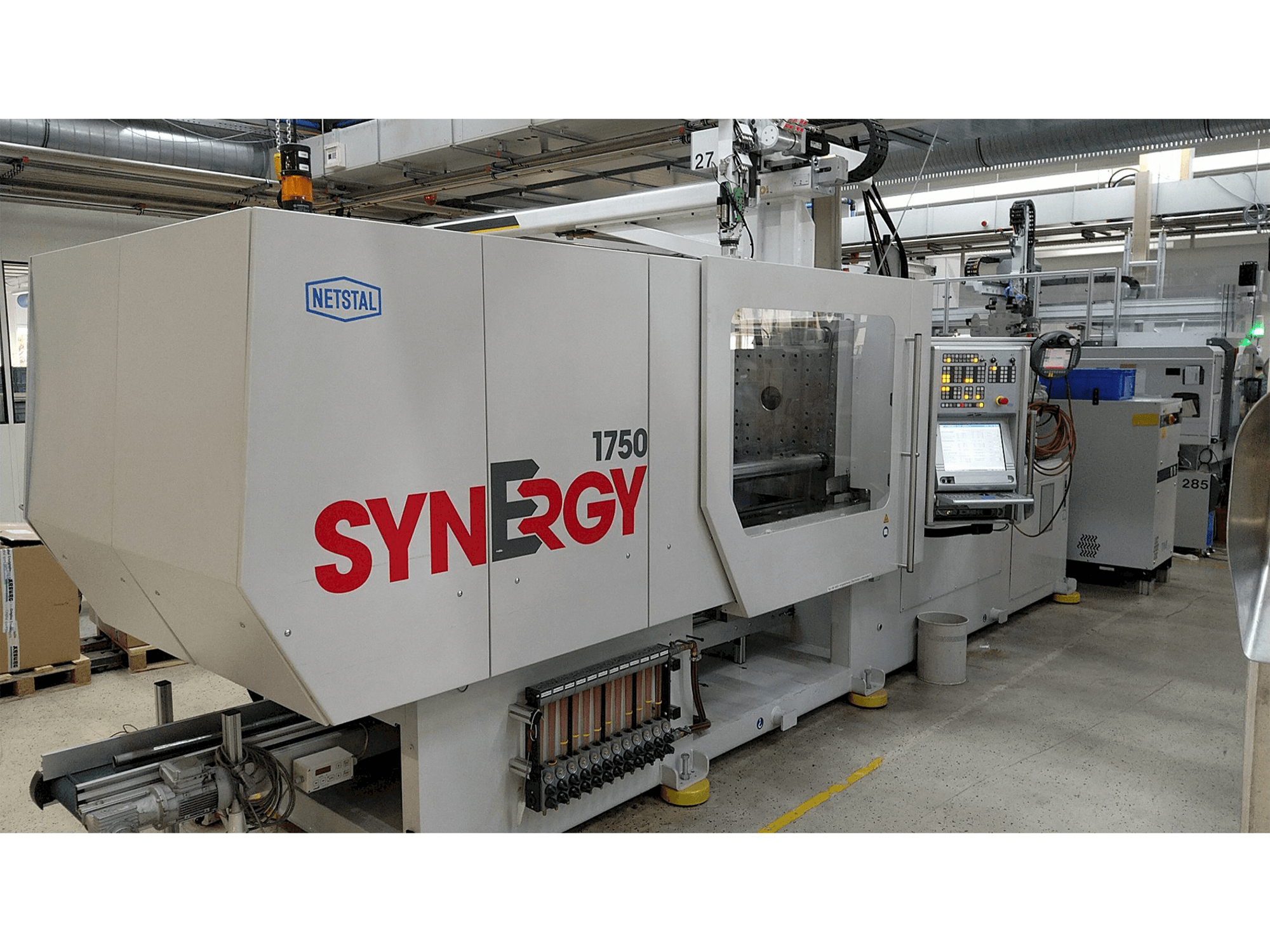 Koneen Netstal SynErgy 1750-600 etunäkymä