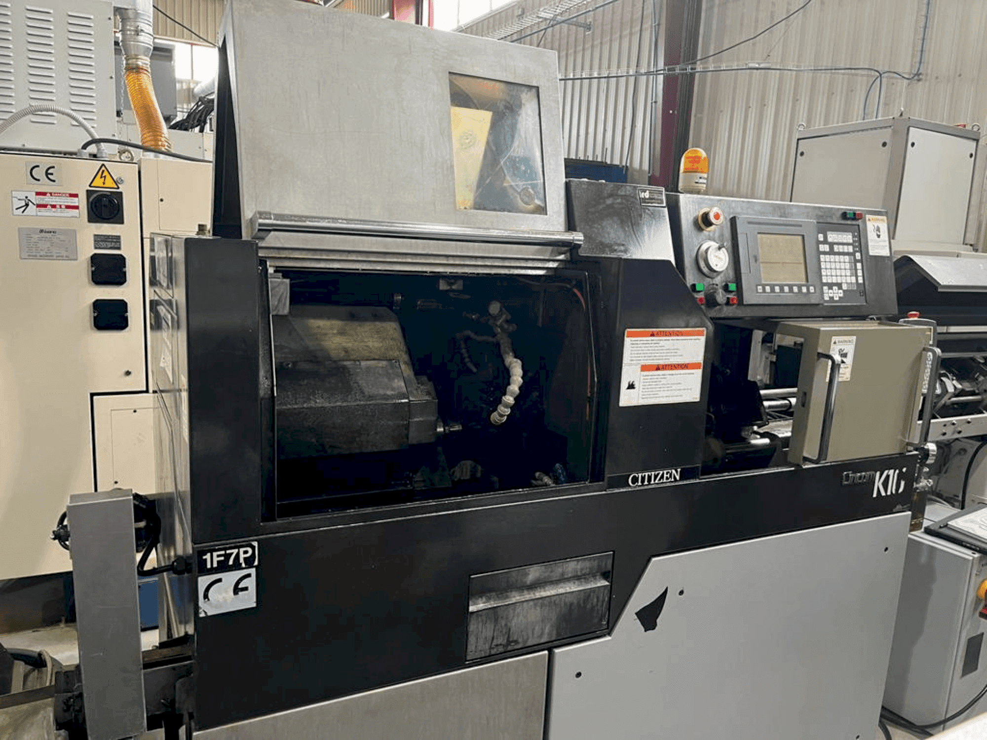 Koneen Citizen Cincom K16 VII etunäkymä