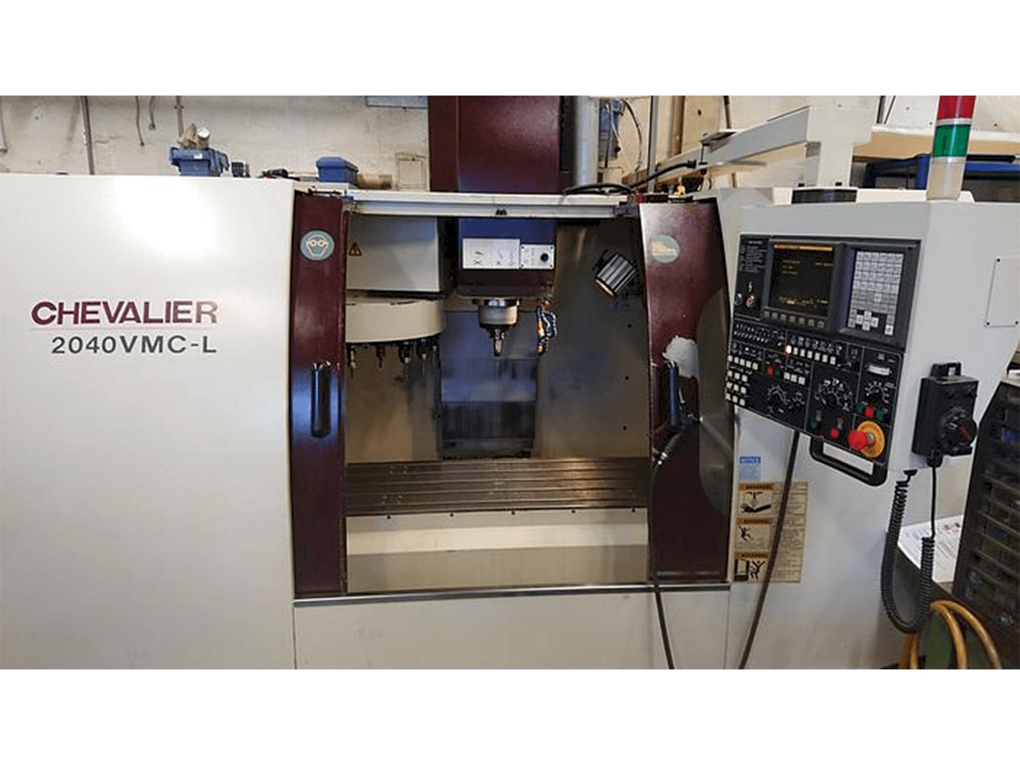Koneen Chevalier 2040 VMC-L etunäkymä