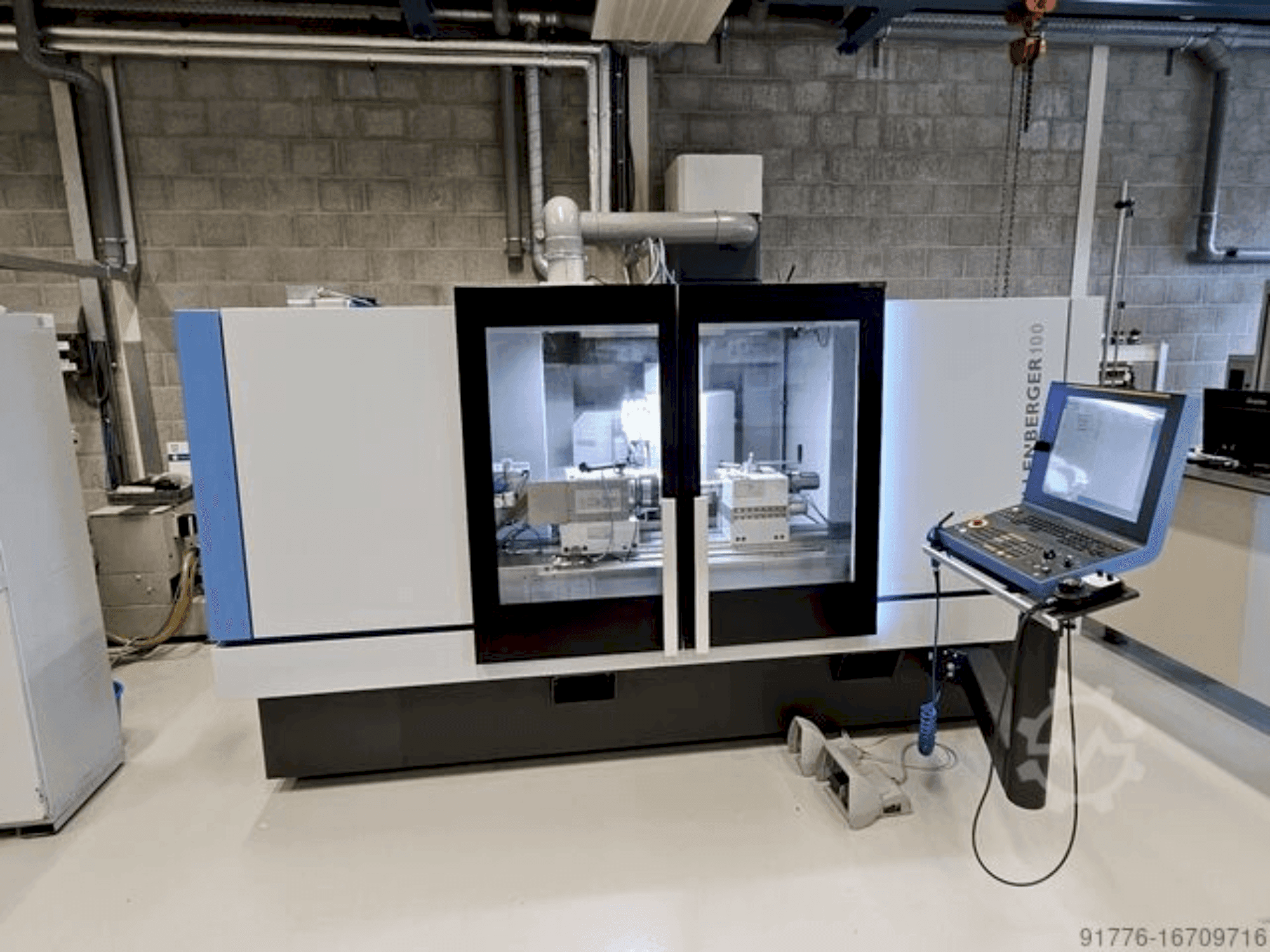 Koneen KELLENBERGER 100 etunäkymä