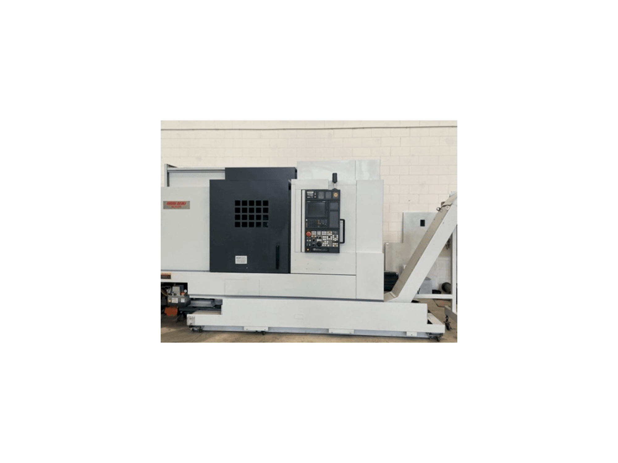 Koneen MORI SEIKI NL 3000Y/700 etunäkymä