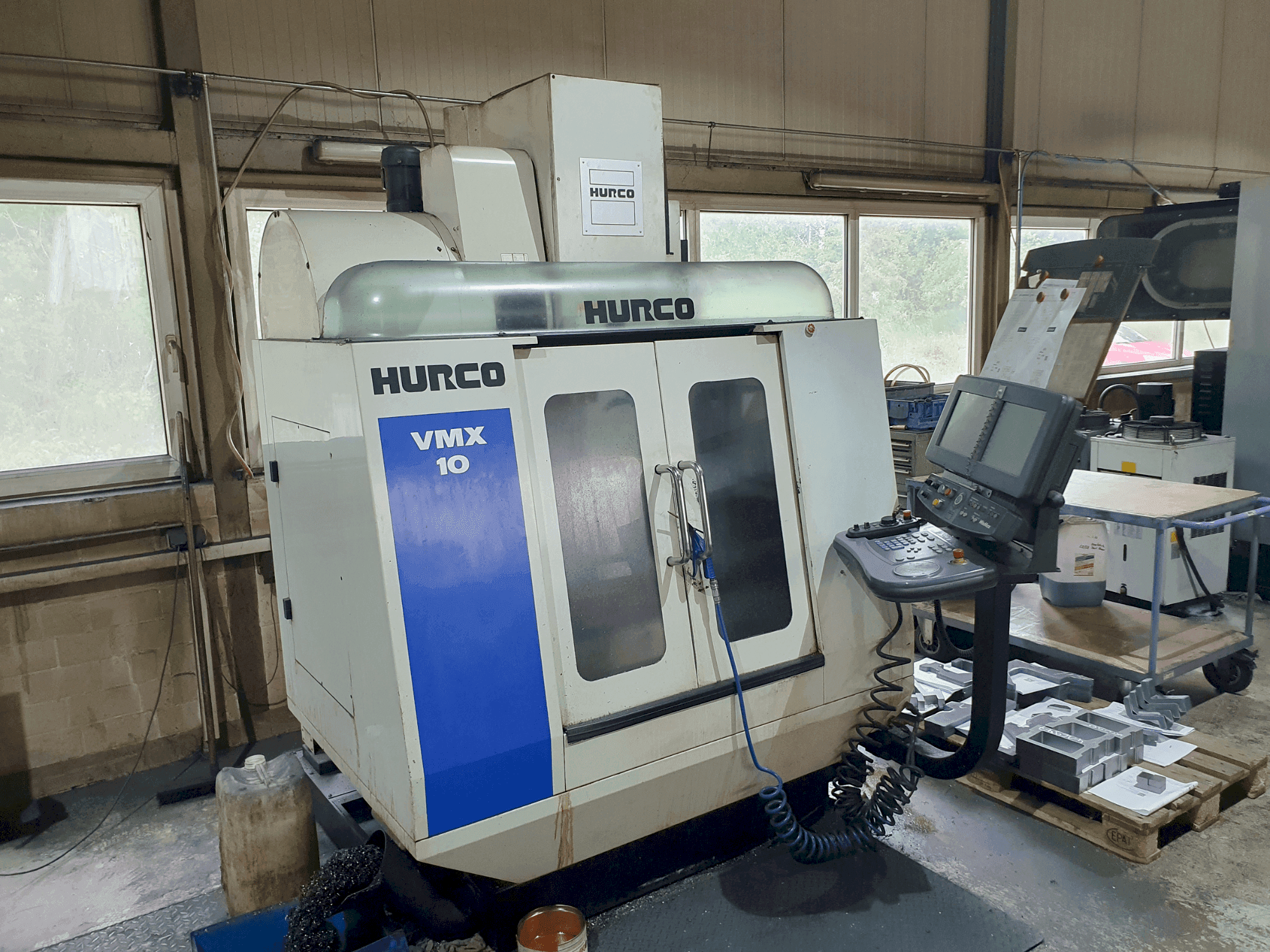 Koneen Hurco VMX10 (2011) etunäkymä