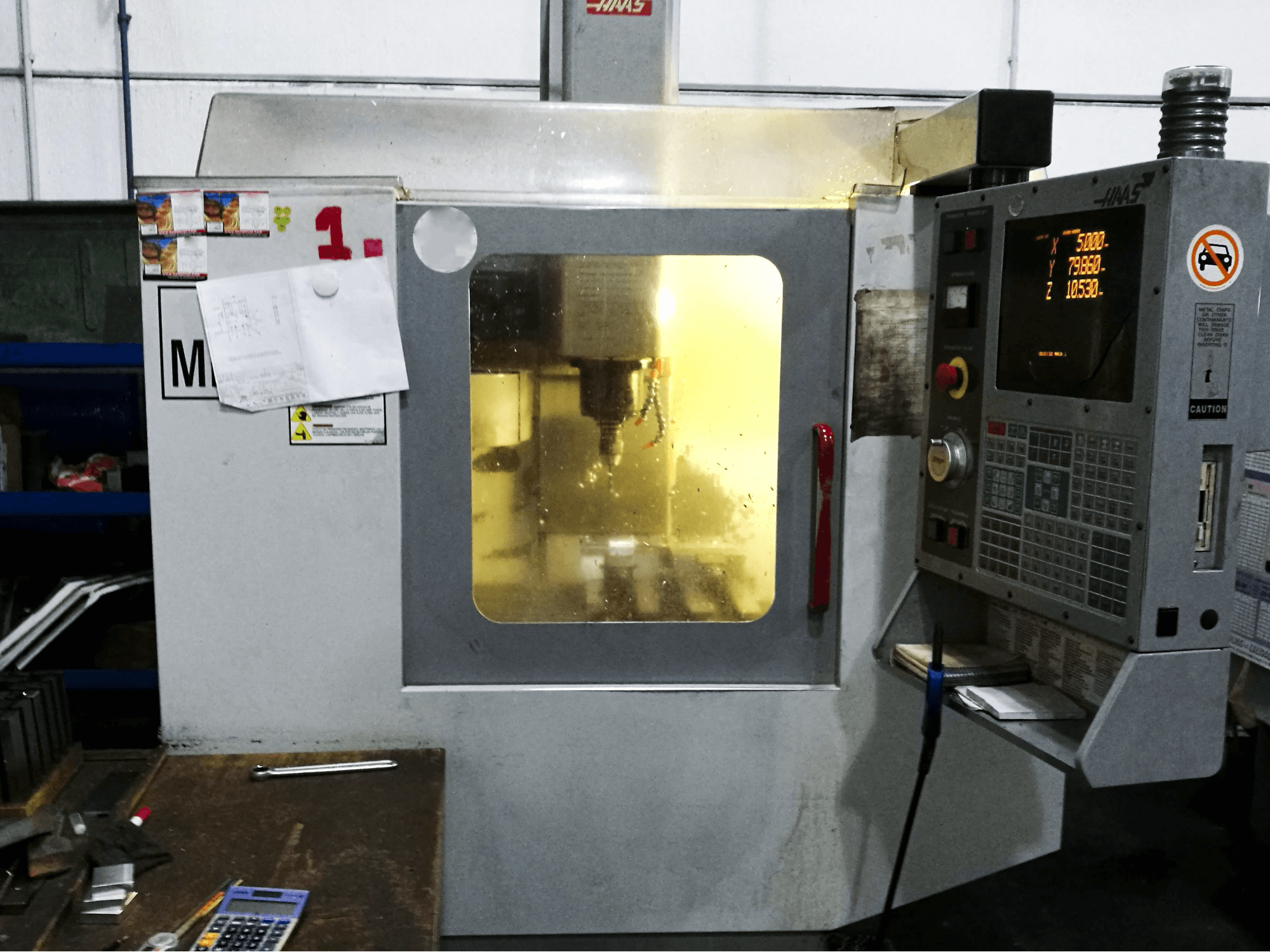 Koneen HAAS työskentelytila Mini-Mill HE