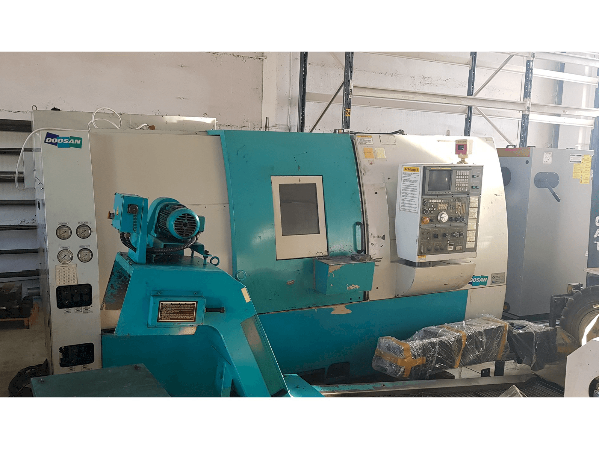 Koneen Doosan S310SLMY etunäkymä