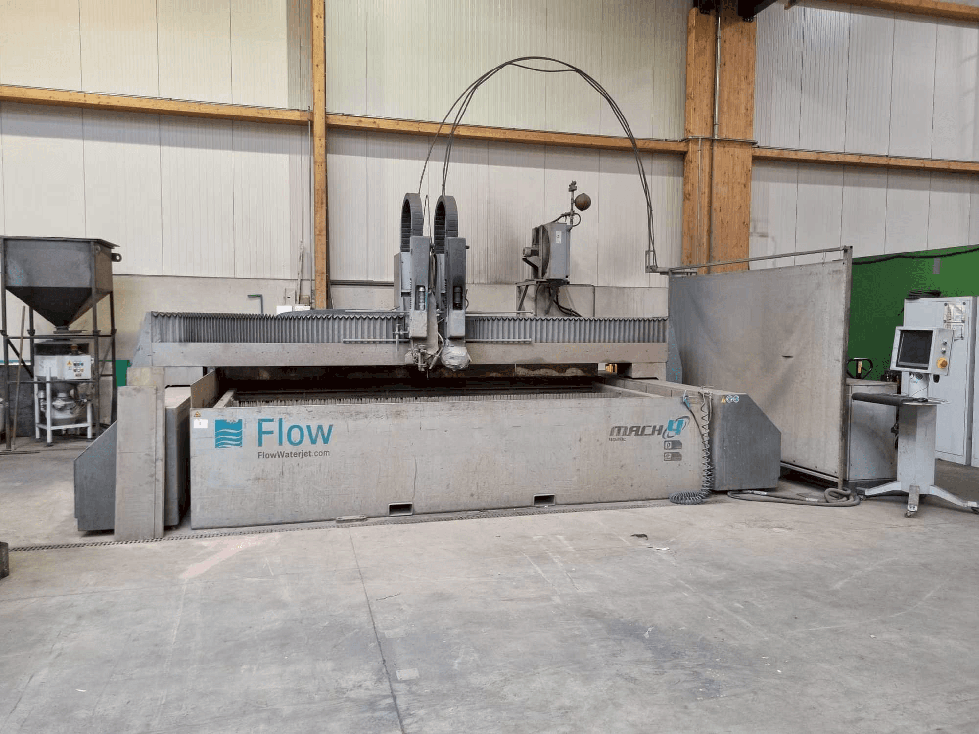 Koneen Flow WMC 2 4020 Mach 4 etunäkymä