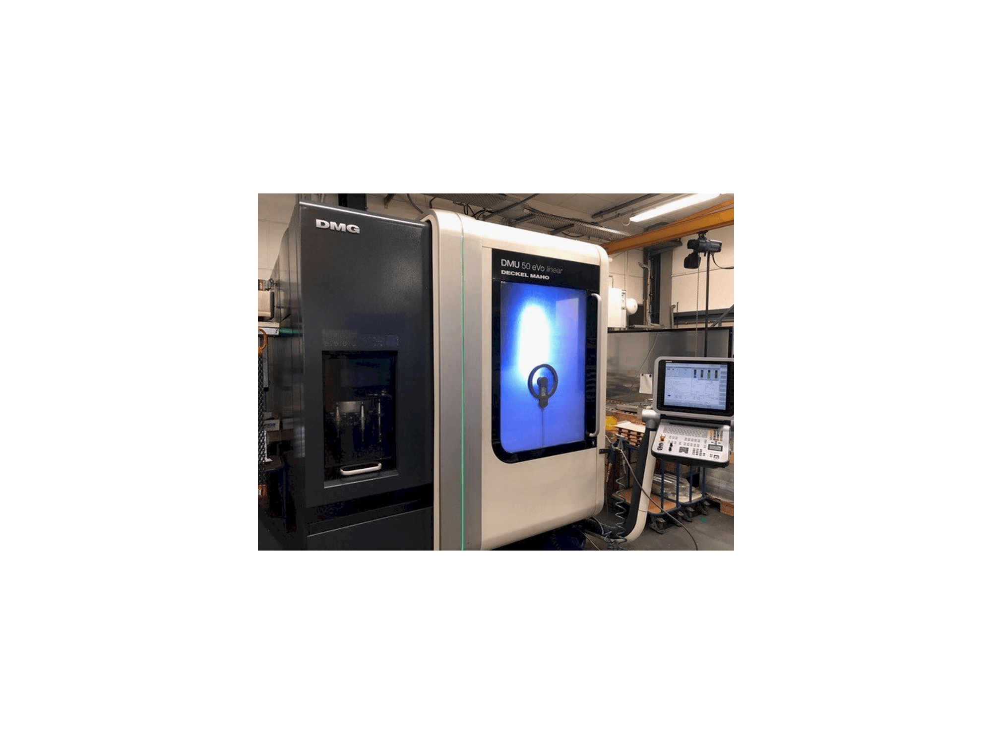 Koneen DECKEL MAHO DMU 50 eVo Linear etunäkymä