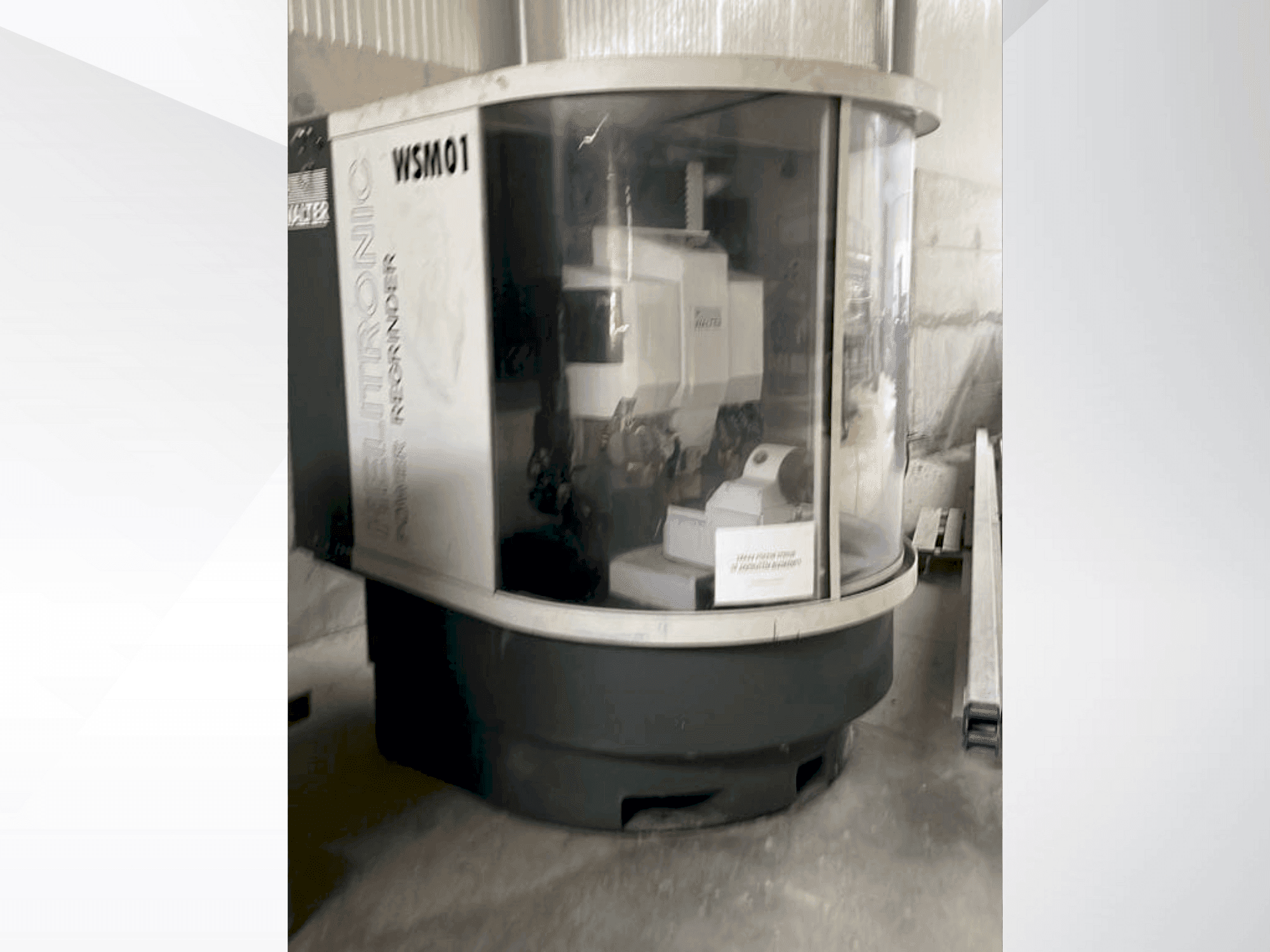 Koneen WALTER Helitronic Power Regrinder etunäkymä